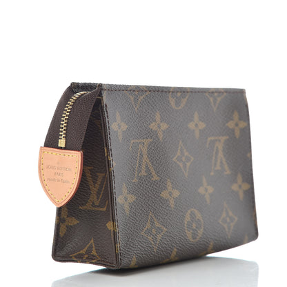 Louis Vuitton Monogram Toiletry Pouch 15 3 of 9