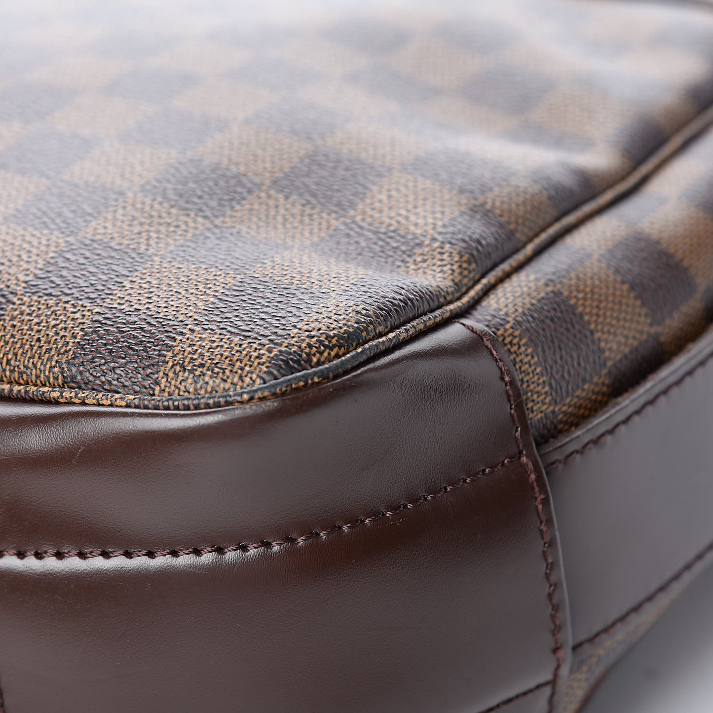 Damier Ebene Bastille Messenger