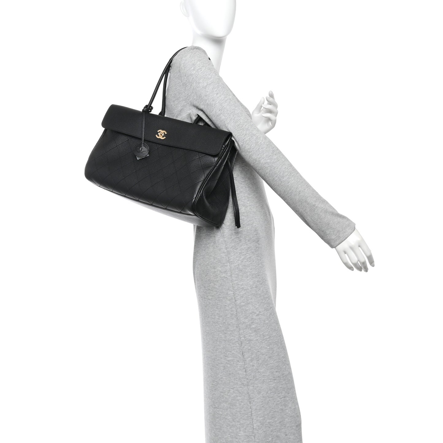 Grained Calfskin Stitched Urban Essentials Large Shopping Bag Black