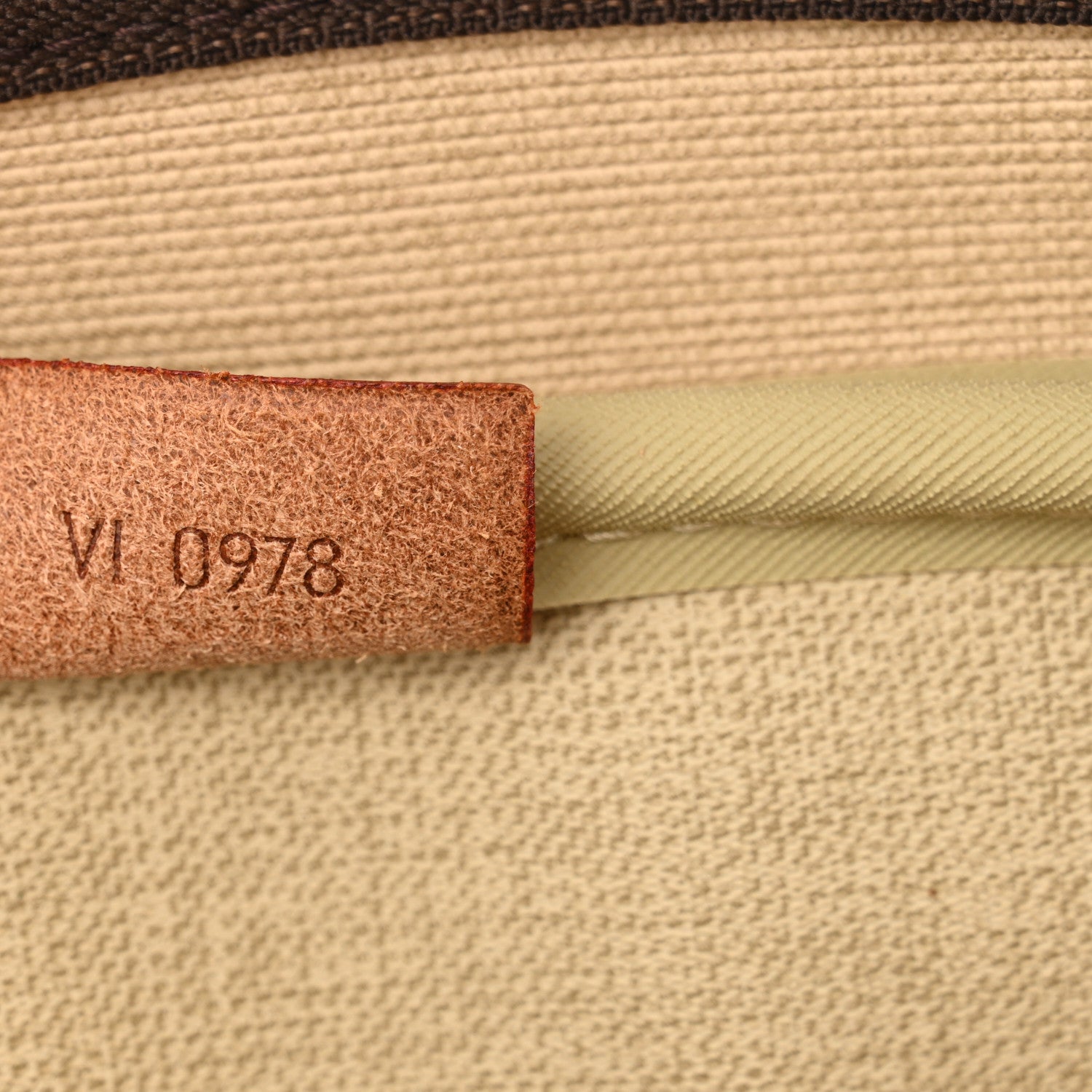 Louis Vuitton Monogram Deauville 7 of 10