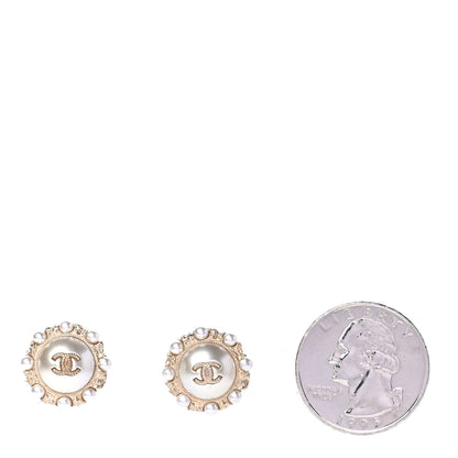 Chanel Metal Pearl CC Round Earrings Gold 2 of 4