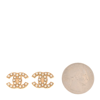 Chanel Pearl CC Earrings Gold 2 of 4