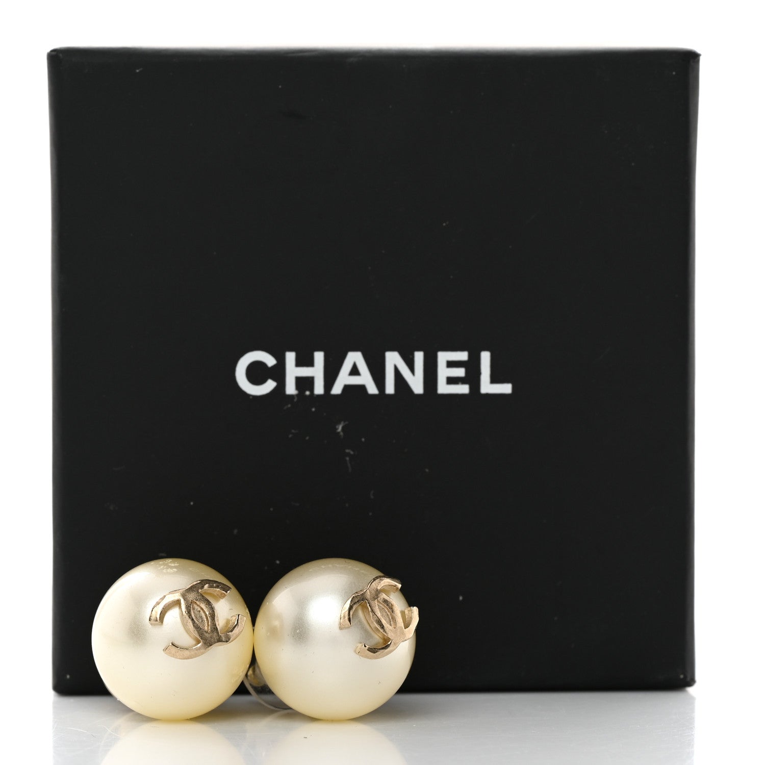 Chanel Pearl CC Large Earrings Gold 7 of 7