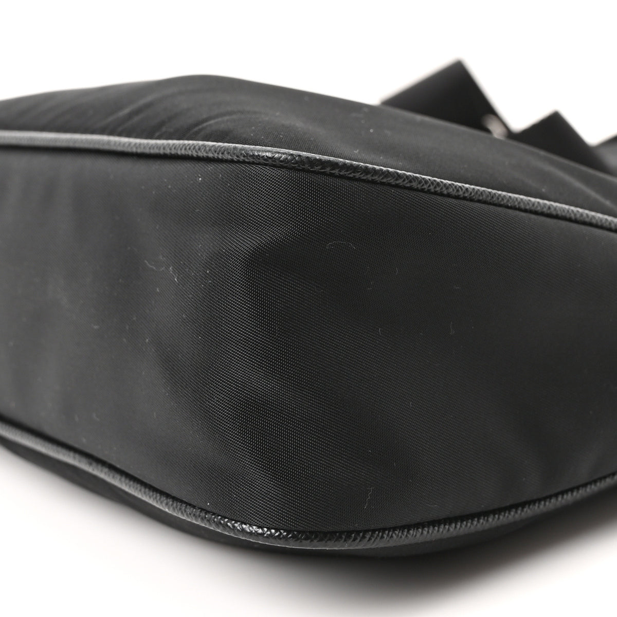 Re-Nylon Saffiano Re-Edition 2005 Shoulder Bag Black