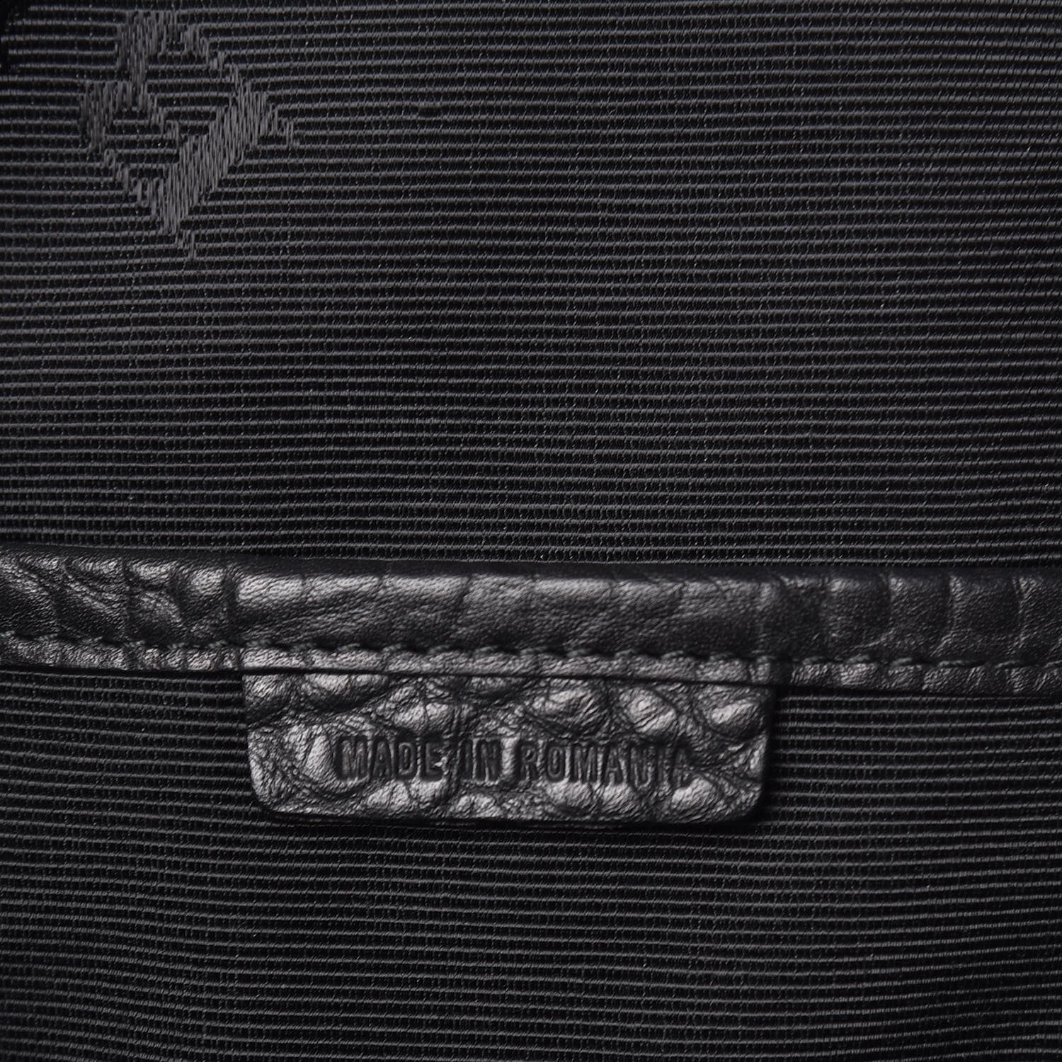 Burberry Heritage Grain Medium Orchard Bowling Bag Black 7 of 9