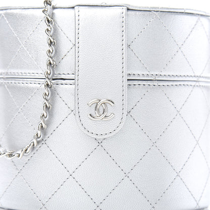 Chanel Metallic Lambskin Quilted Round Vanity Case With Chain Silver 11 of 12