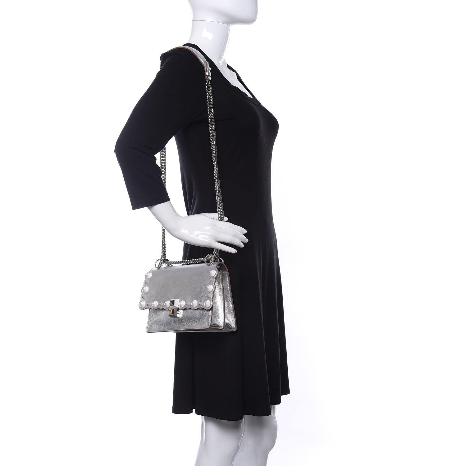 Fendi Vitello Catalan Mirror Scalloped Multi Studded Small Kan I Shoulder Bag Argento 2 of 11