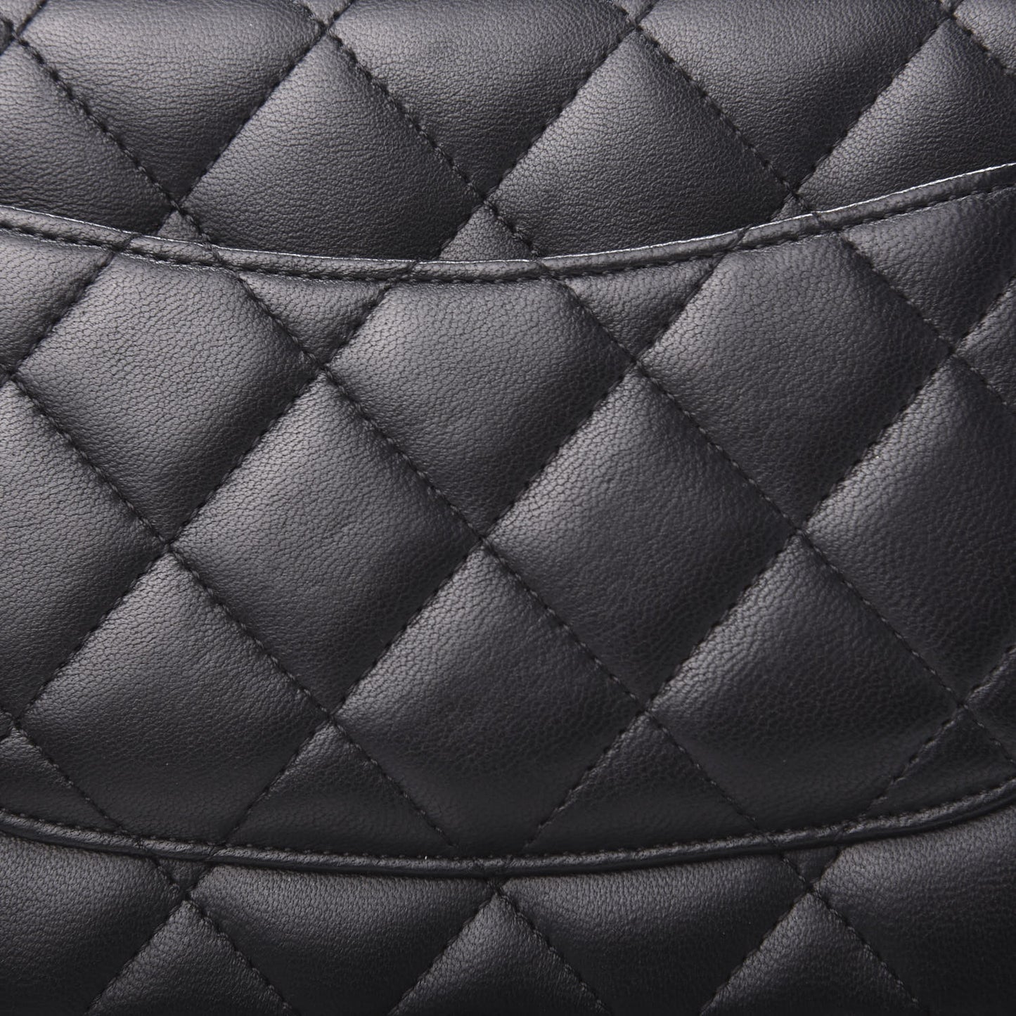 Lambskin Quilted Wallet On Chain WOC Black
