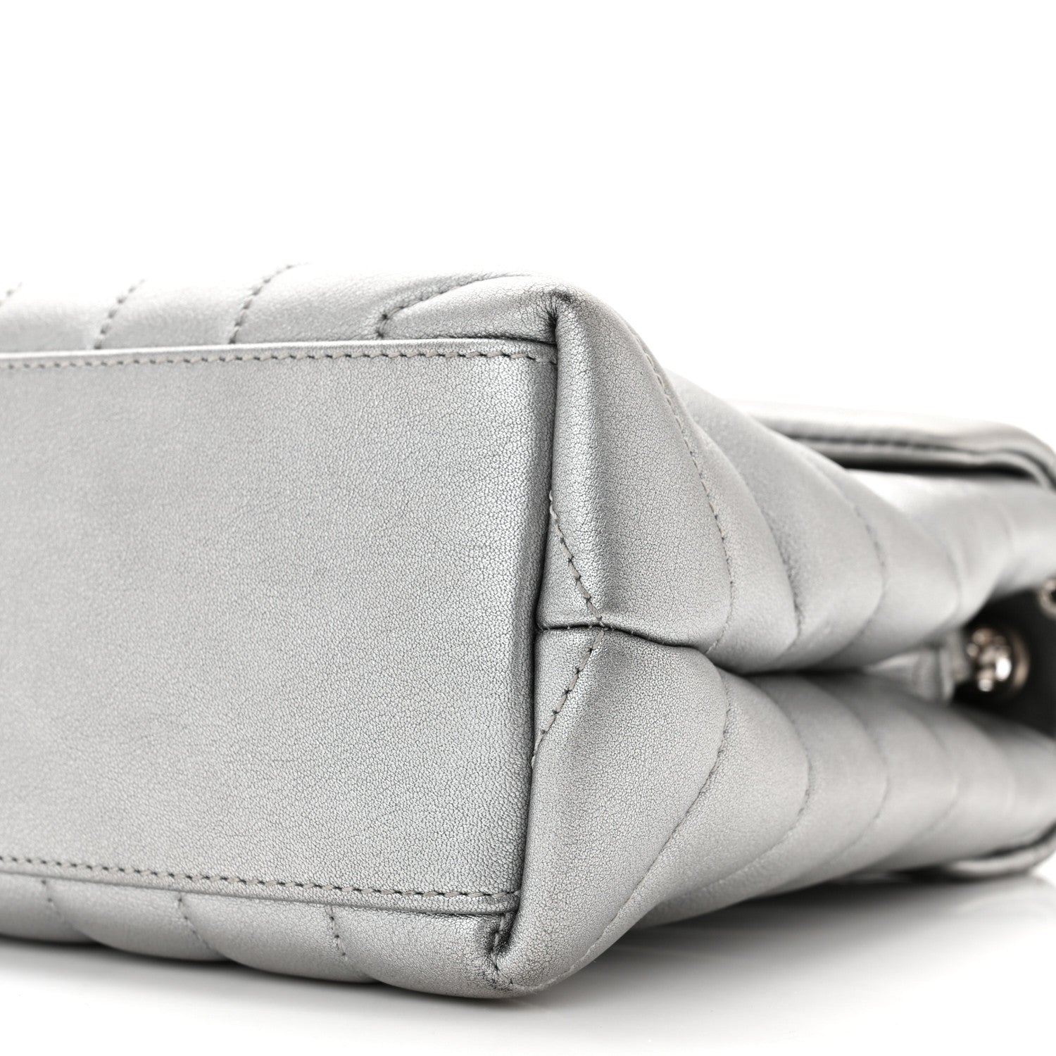 Saint Laurent Metallic Calfskin Y Quilted Monogram Small Loulou Chain Satchel 9 of 11