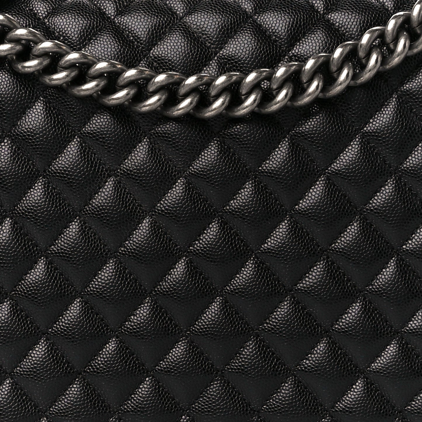 Caviar Quilted Large Boy Flap Black