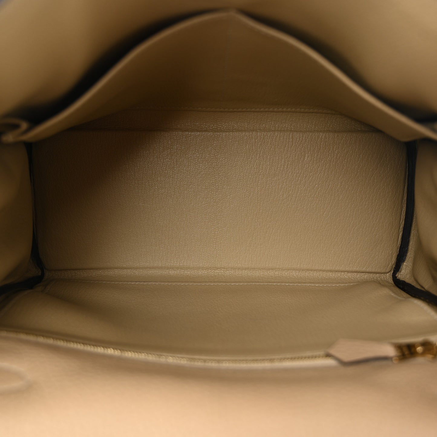 Taurillon Clemence Kelly Retourne 28 Trench