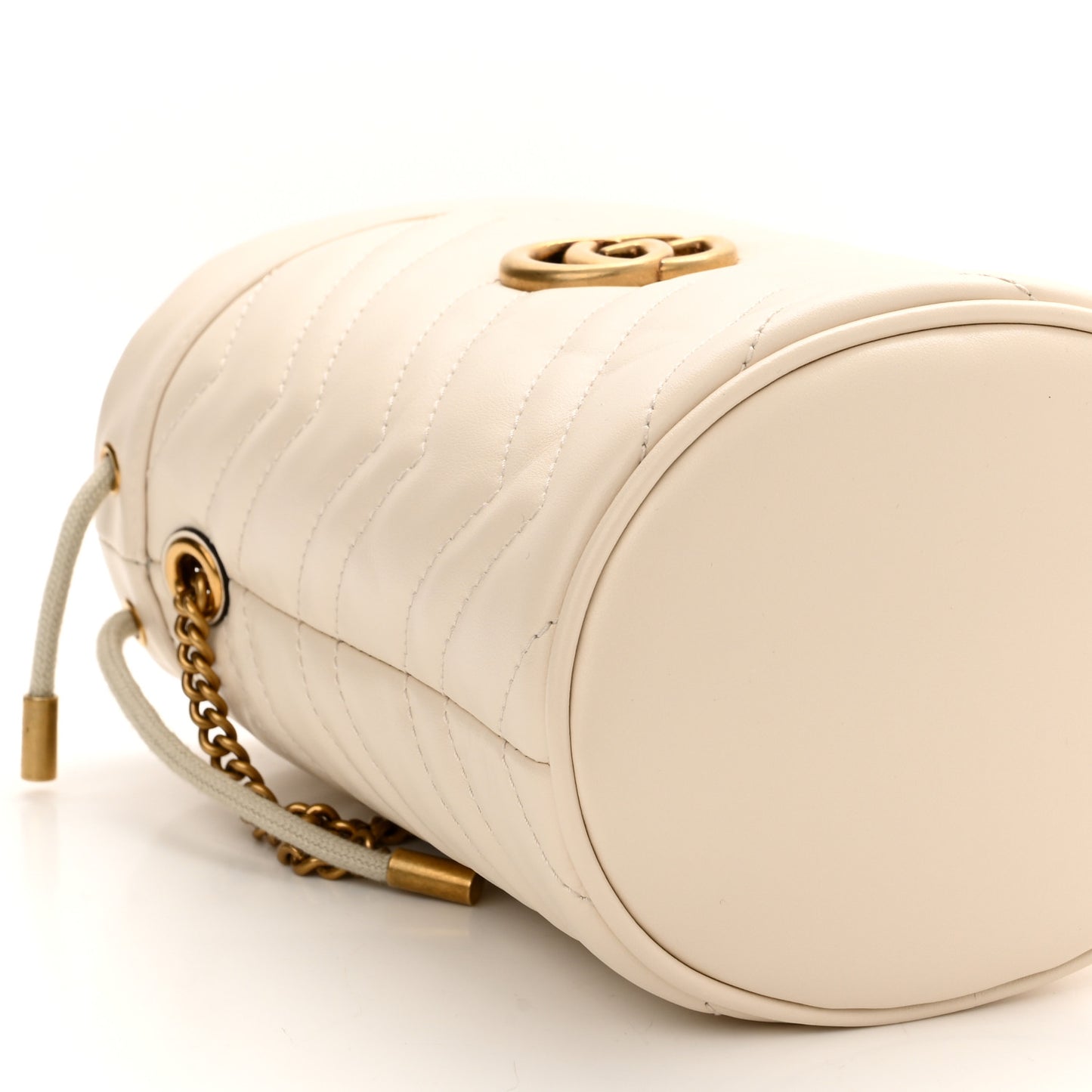 Calfskin Matelasse Mini GG Marmont 2.0 Bucket Bag White