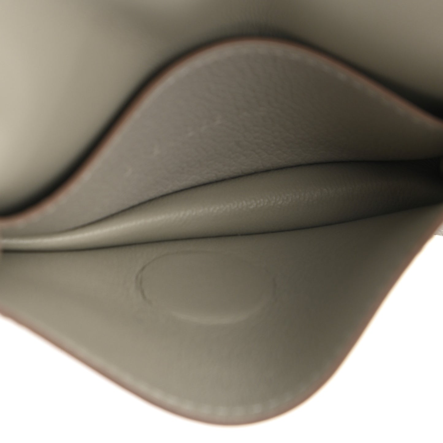 Togo Dogon Card Case Gris Perle