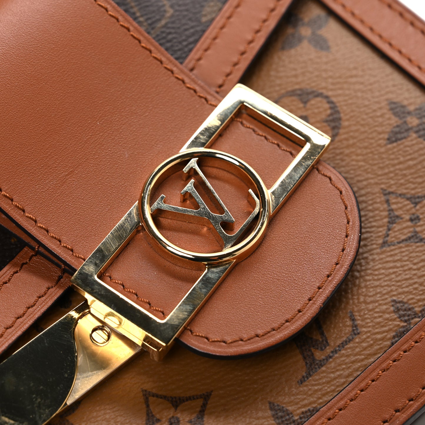 Reverse Monogram Dauphine MM