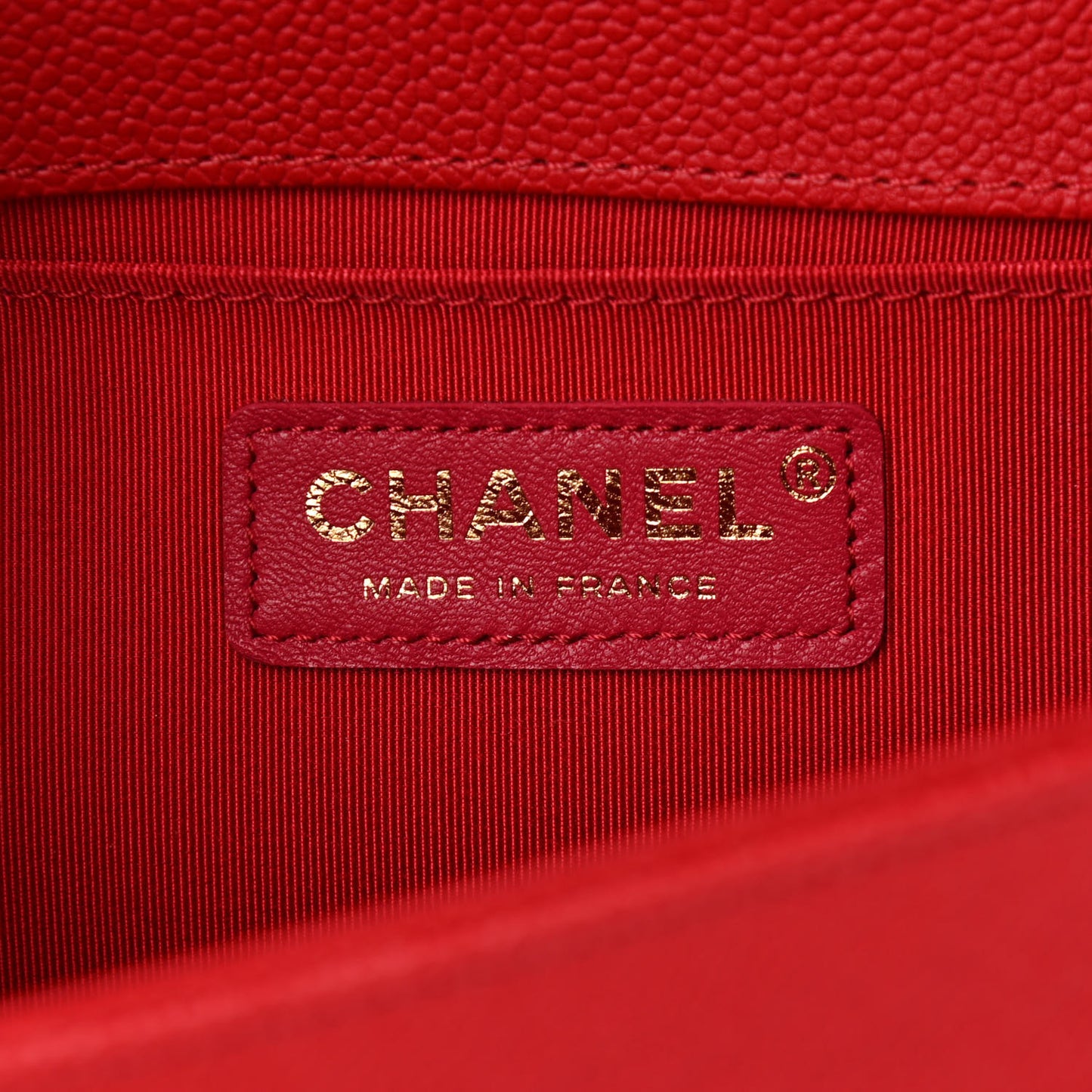 Caviar Chevron Quilted Medium Boy Flap Red