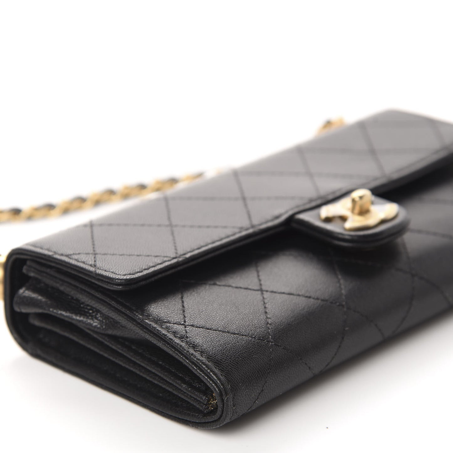Goatskin Quilted Chic Pearls Clutch With Chain Black