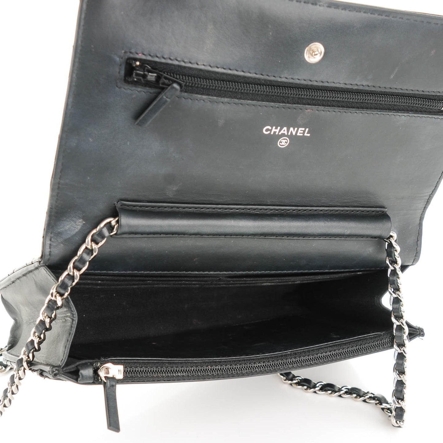 Patent Quilted Wallet On Chain WOC Black
