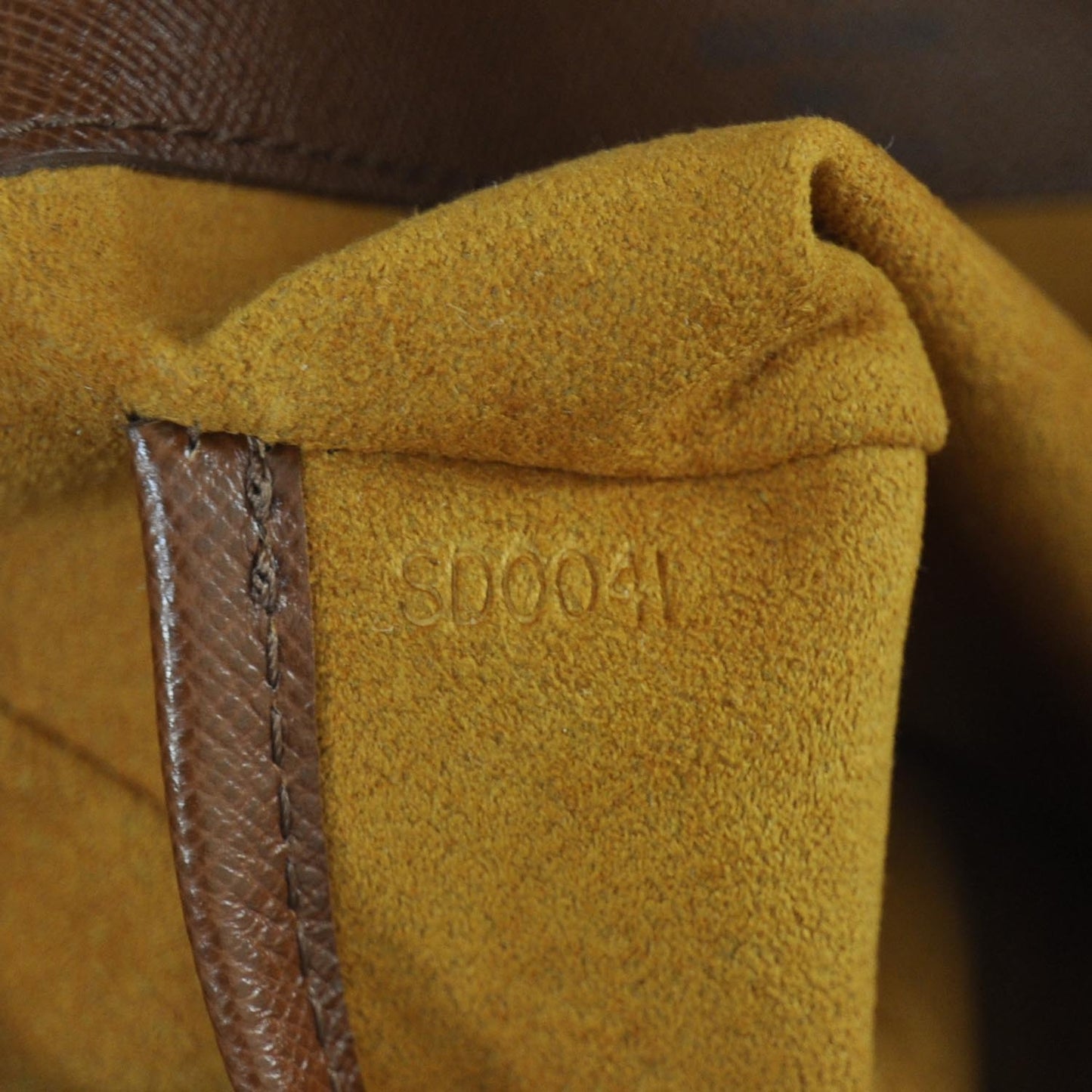 Monogram Musette Tango