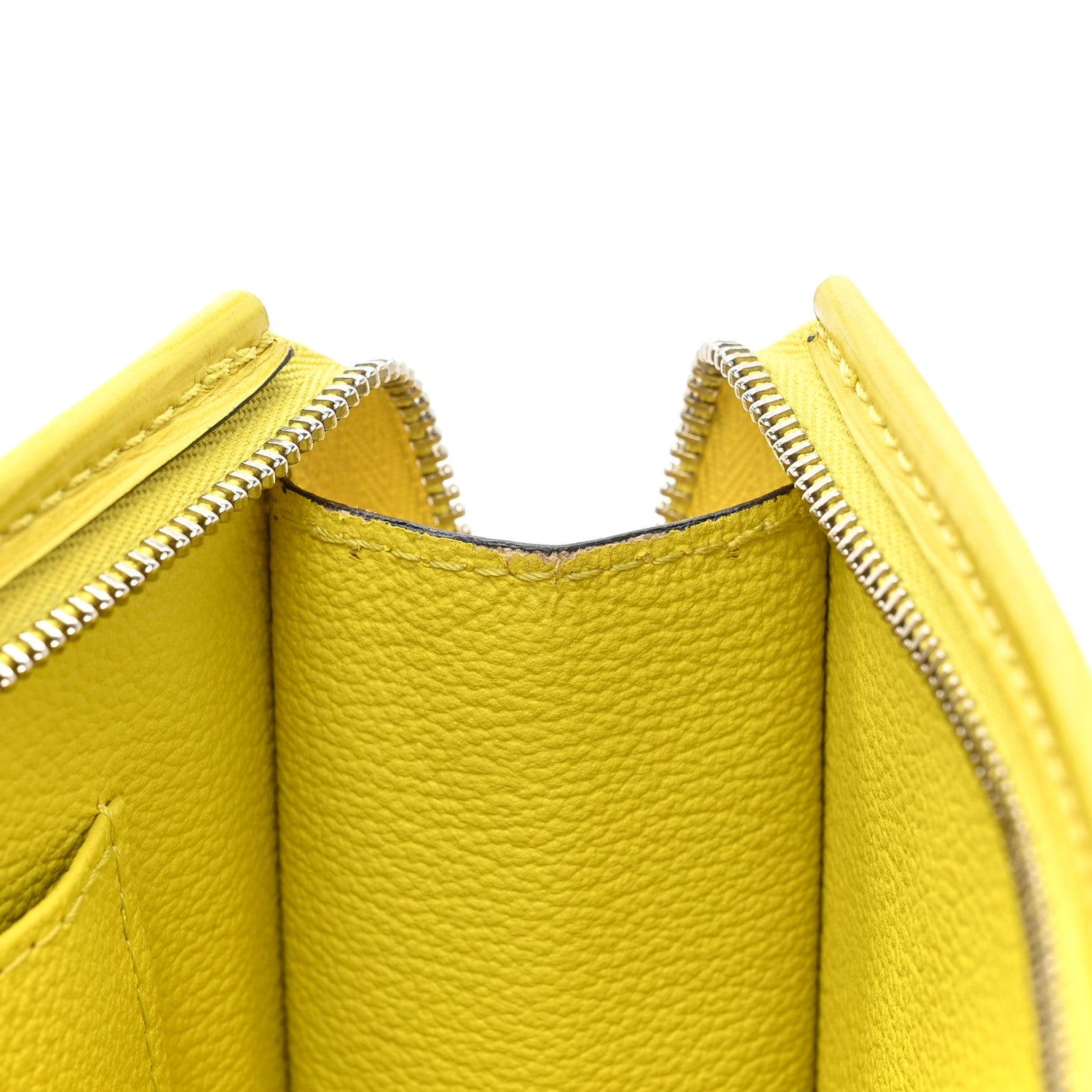 Louis Vuitton Epi Toiletry Pouch 19 Pistache 11 of 17