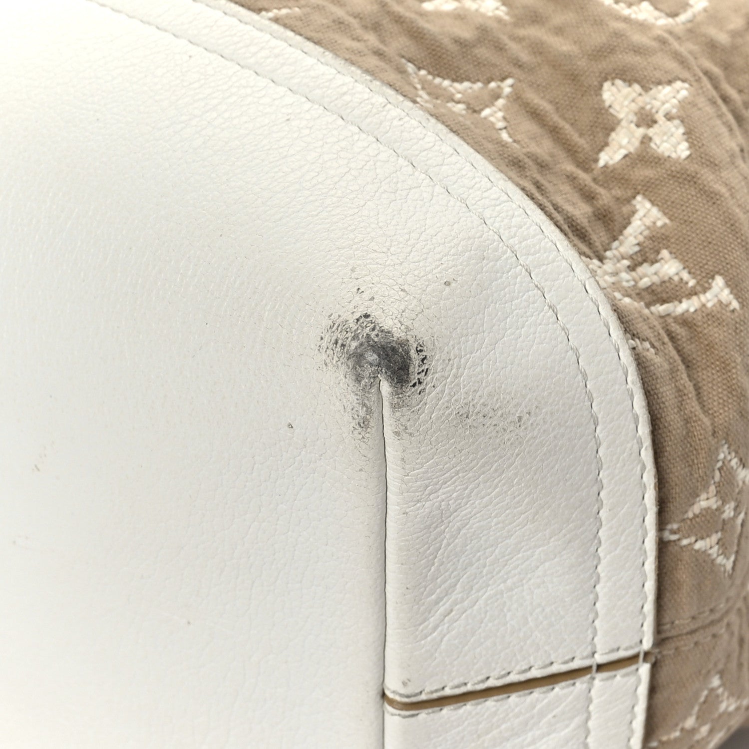 Louis Vuitton Monogram Sabbia Besace White 10 of 12