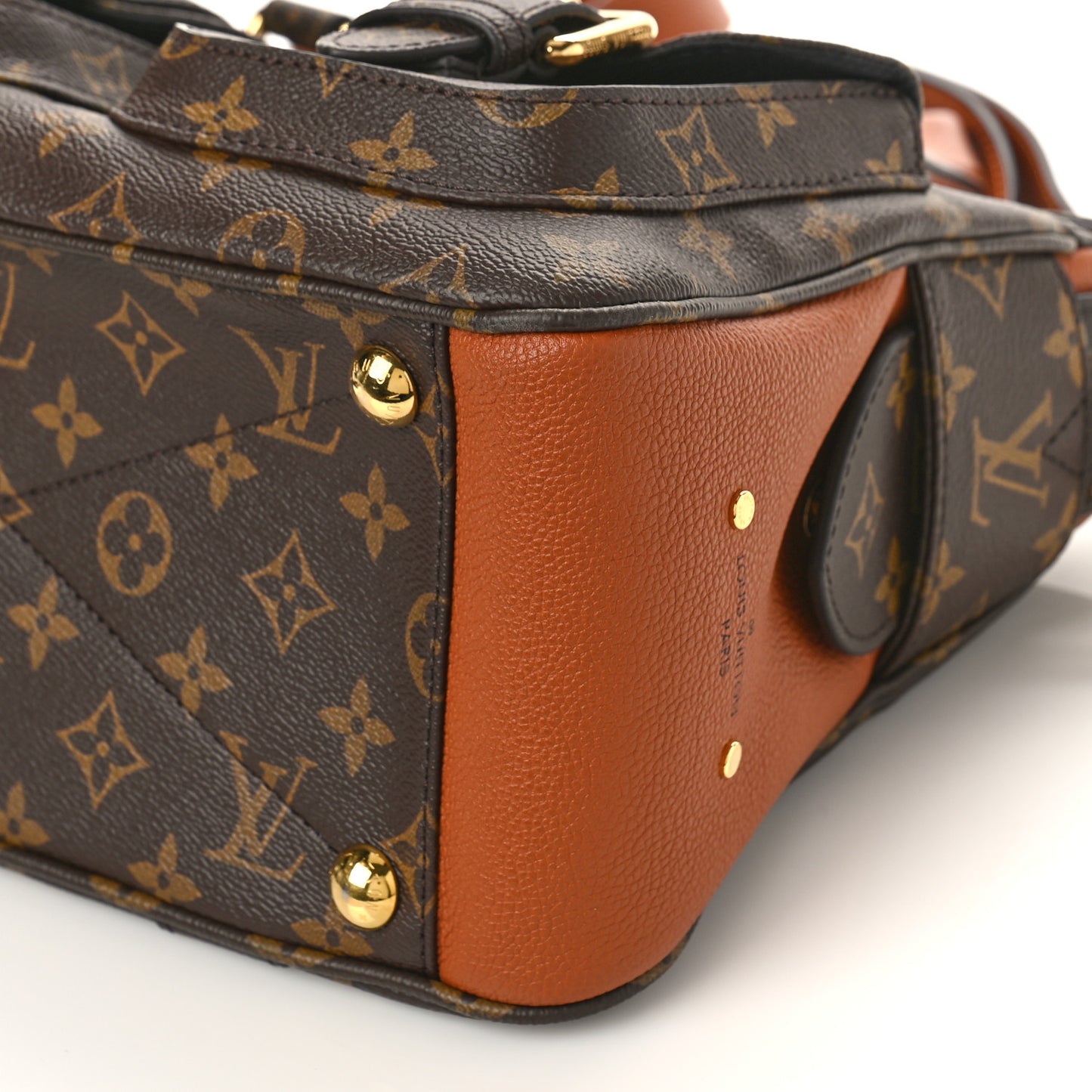 Monogram Manhattan NM Caramel