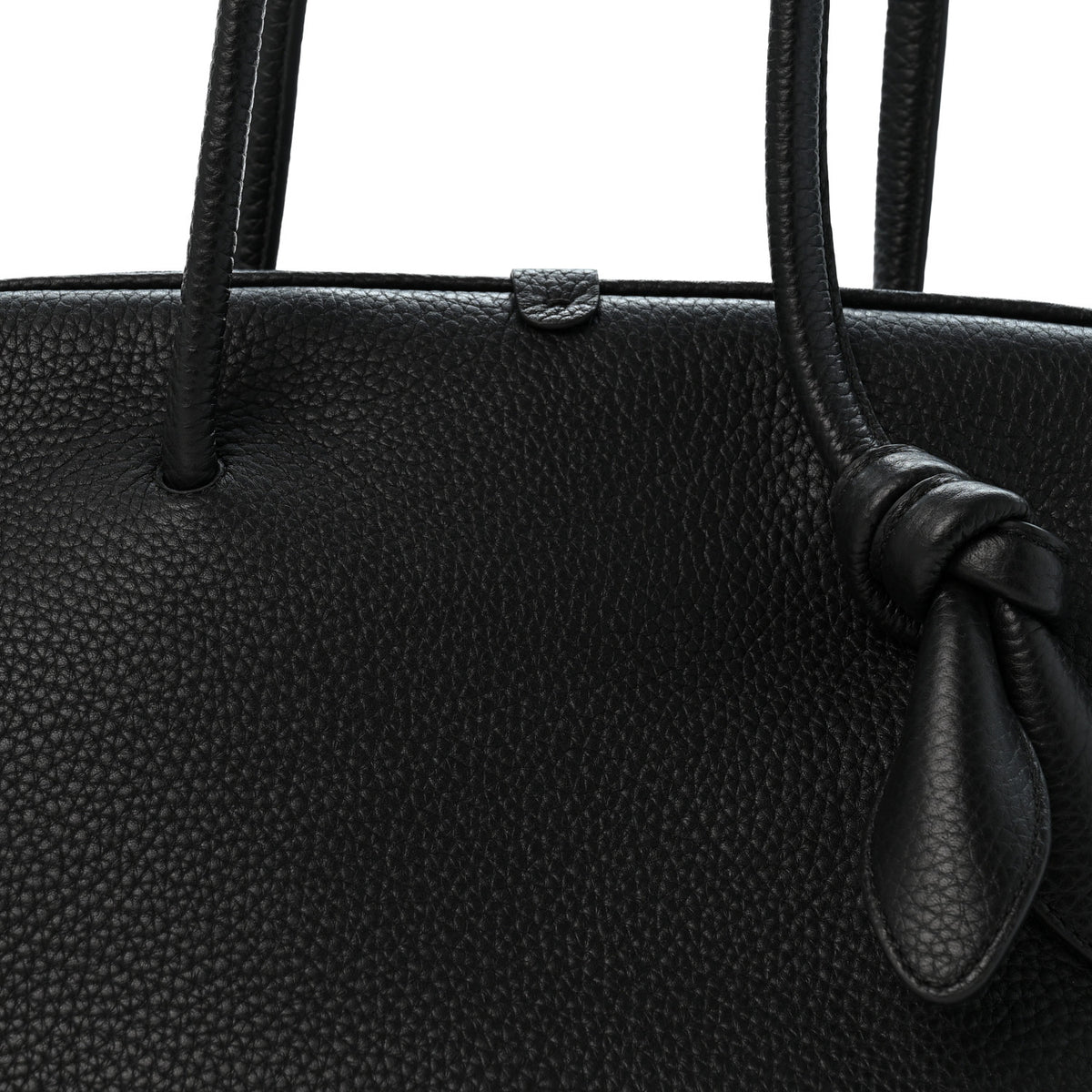 Grained Calfskin Le Turismo Black