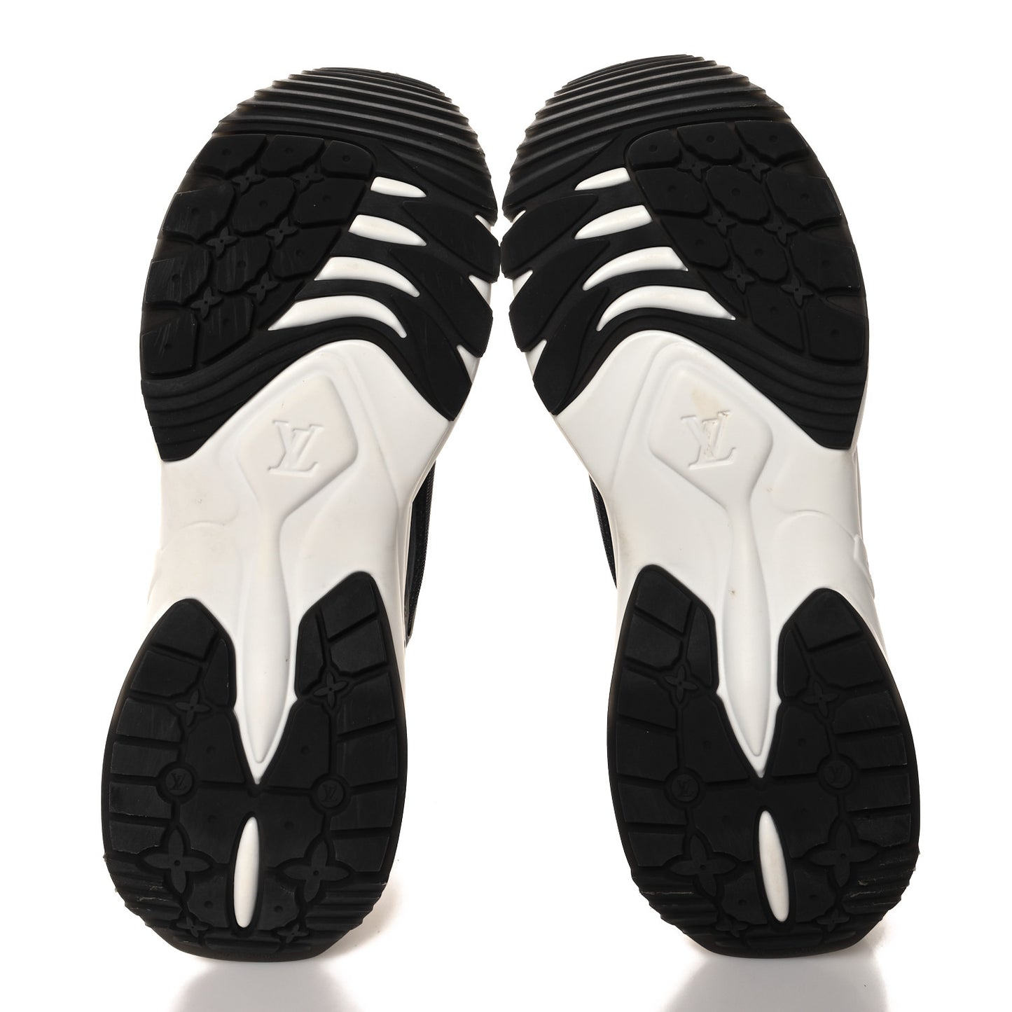 Monogram Calfskin Run 55 Sneakers 40 Black