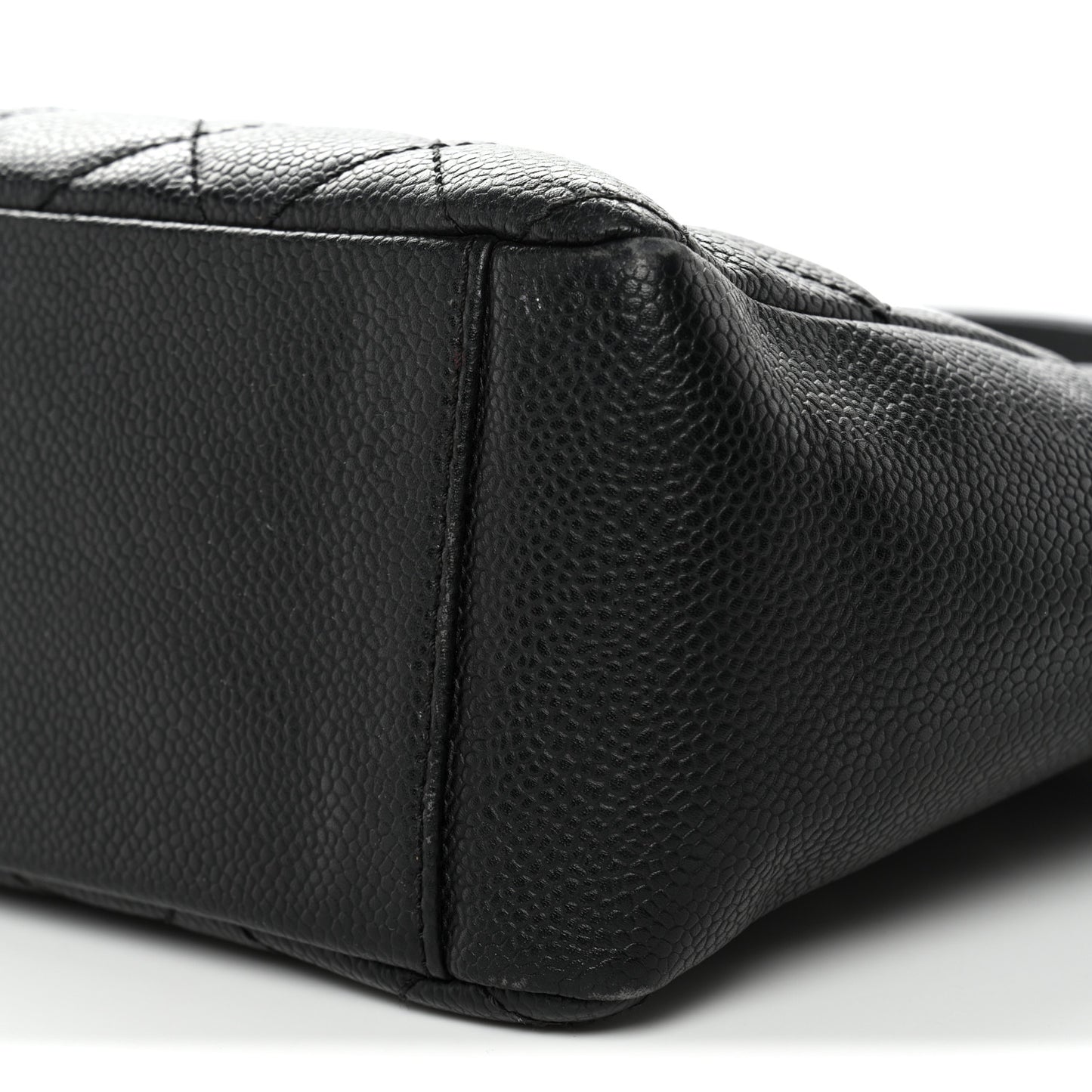 Caviar Quilted Petit Shopping Tote PST Black