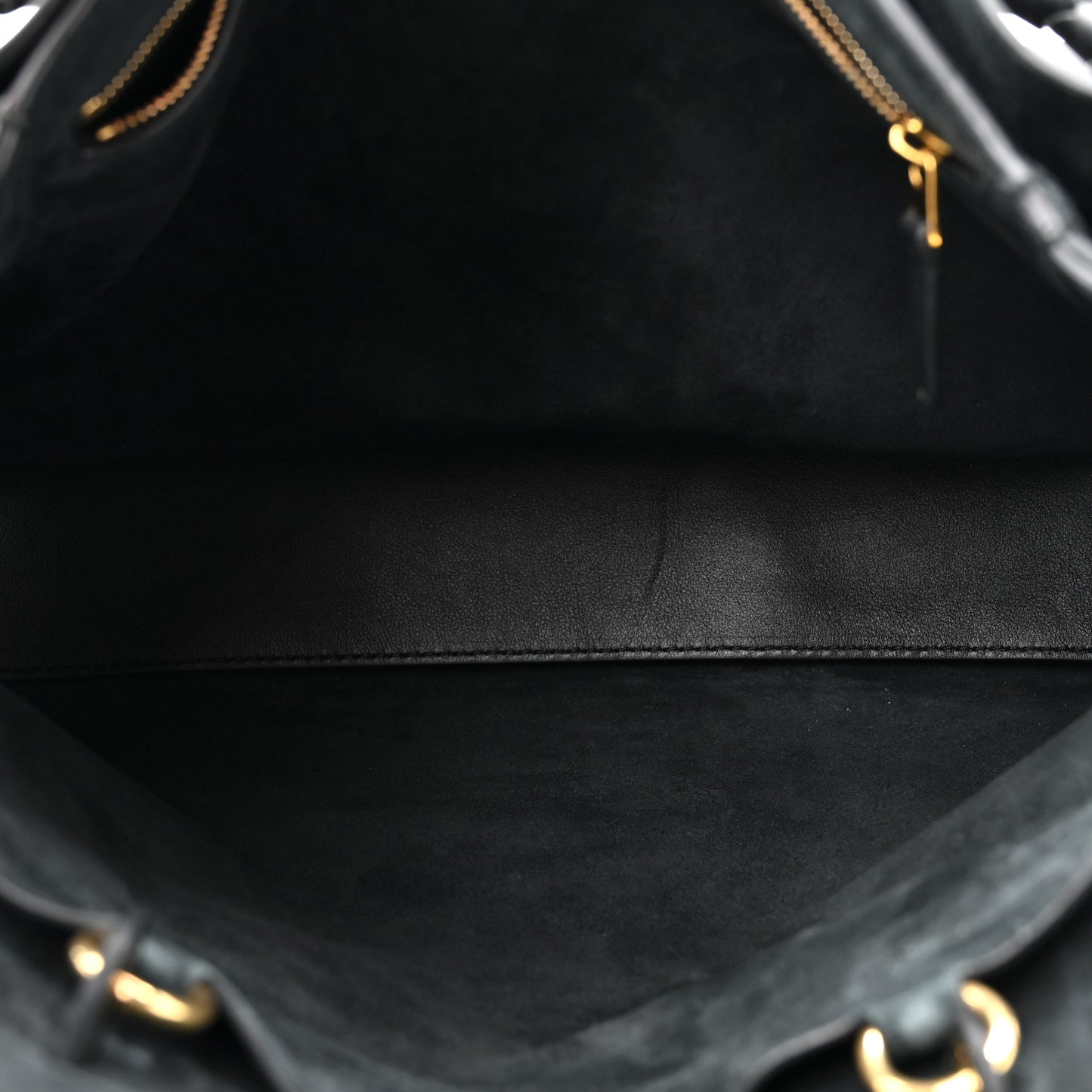 Calfskin Medium Andiamo Messenger Bag Black