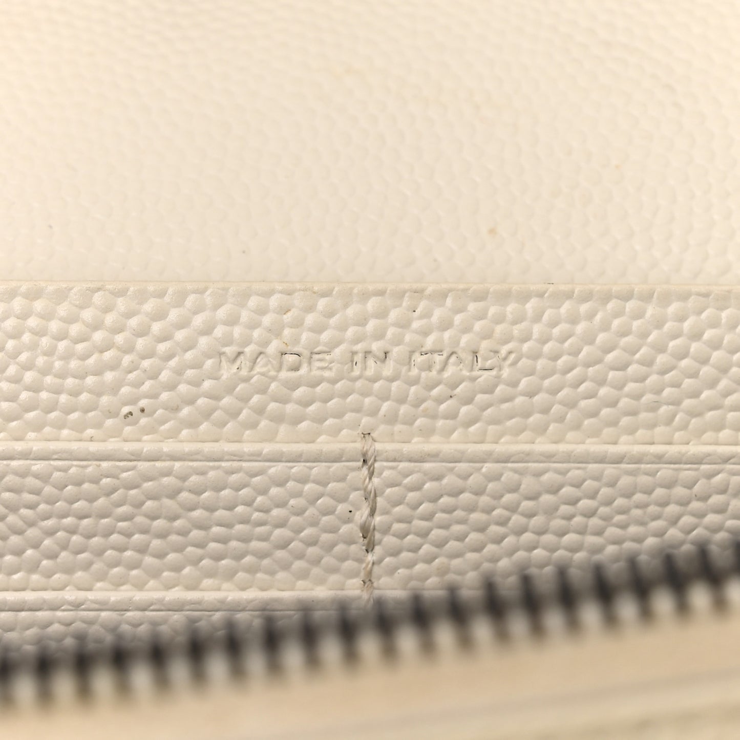 Grain De Poudre Matelasse Monogram Chain Wallet White Black