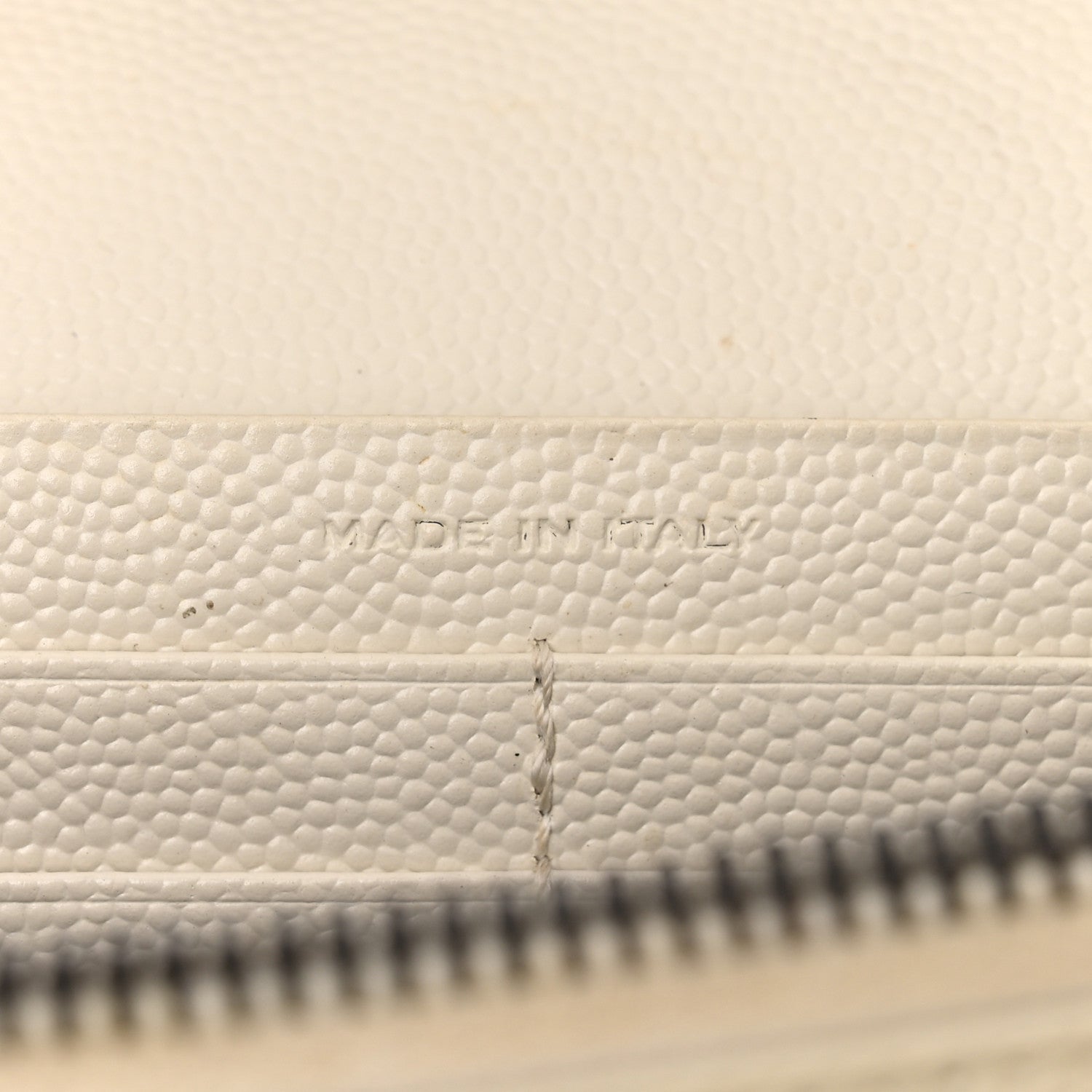 Saint Laurent Grain De Poudre Matelasse Monogram Chain Wallet White Black 8 of 17
