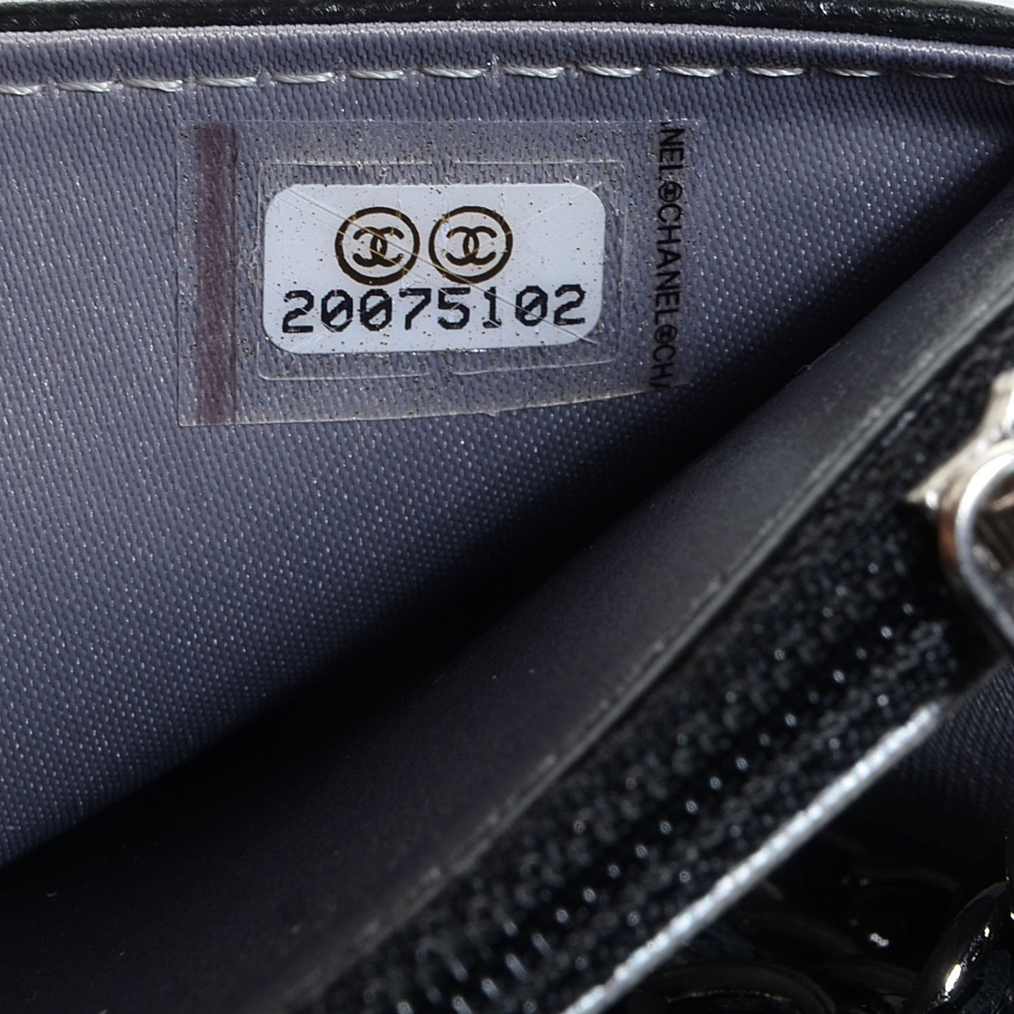 Lambskin Camellia Wallet on Chain WOC Black