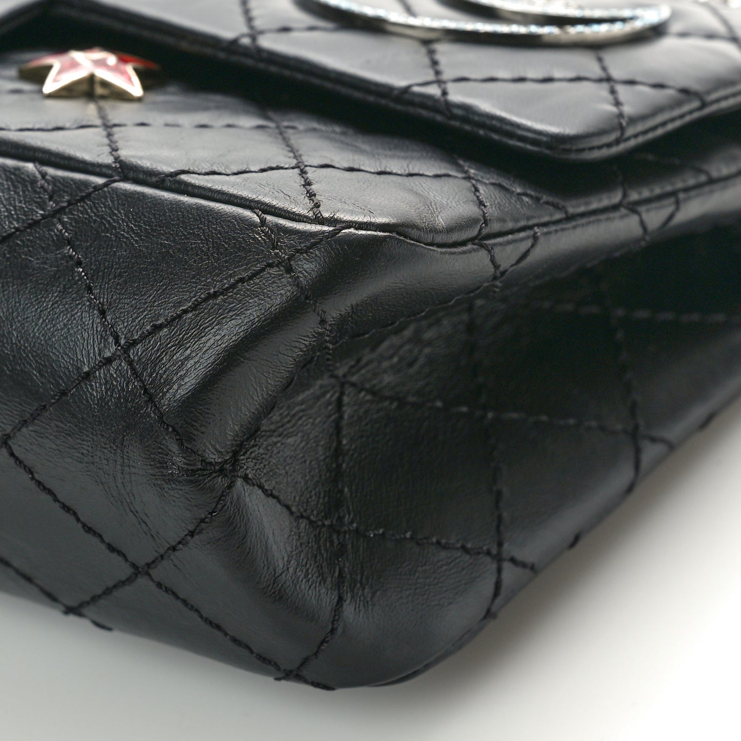 Aged Calfskin Space Charms 2.55 Reissue 225 Flap Black