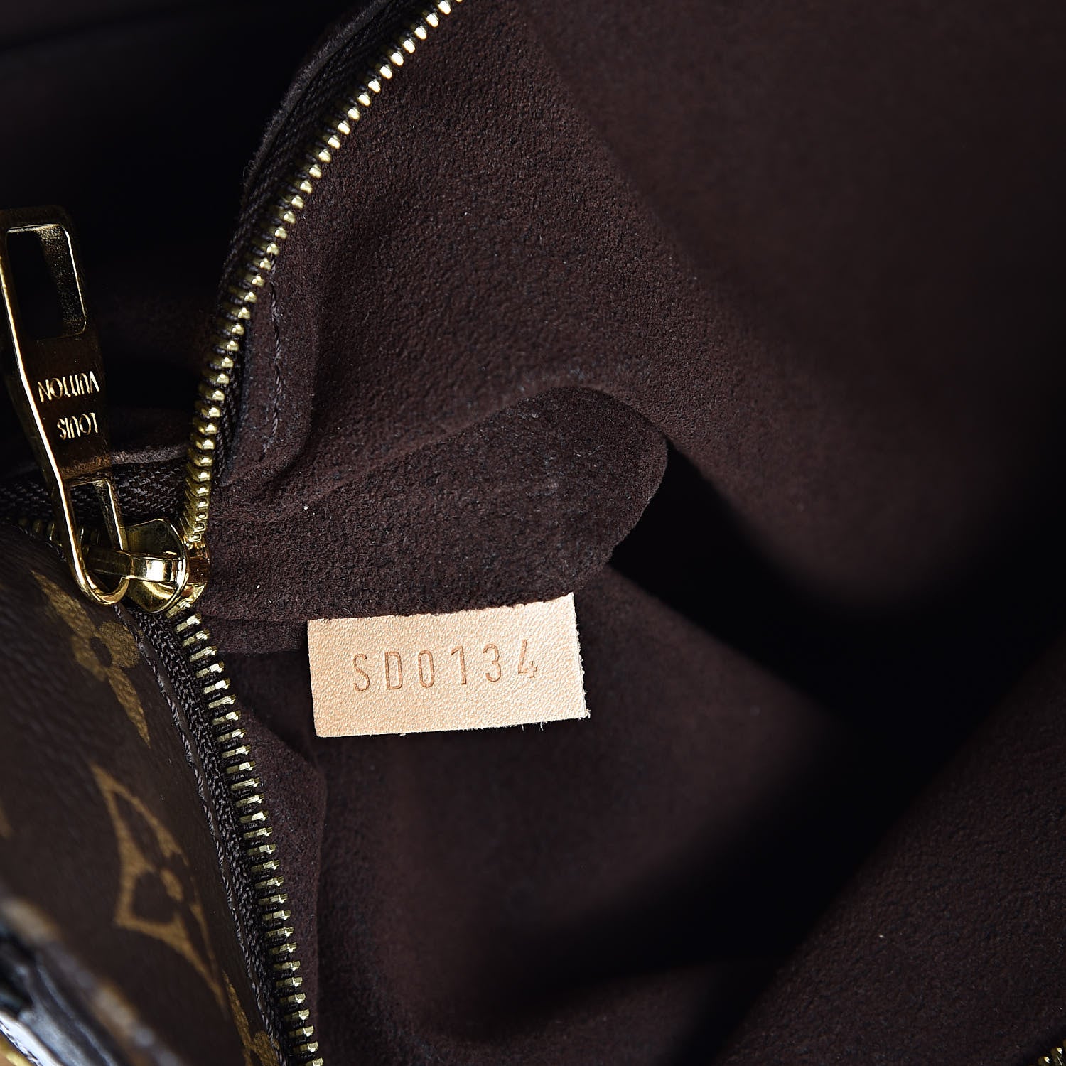 Louis Vuitton Monogram Metis 7 of 18