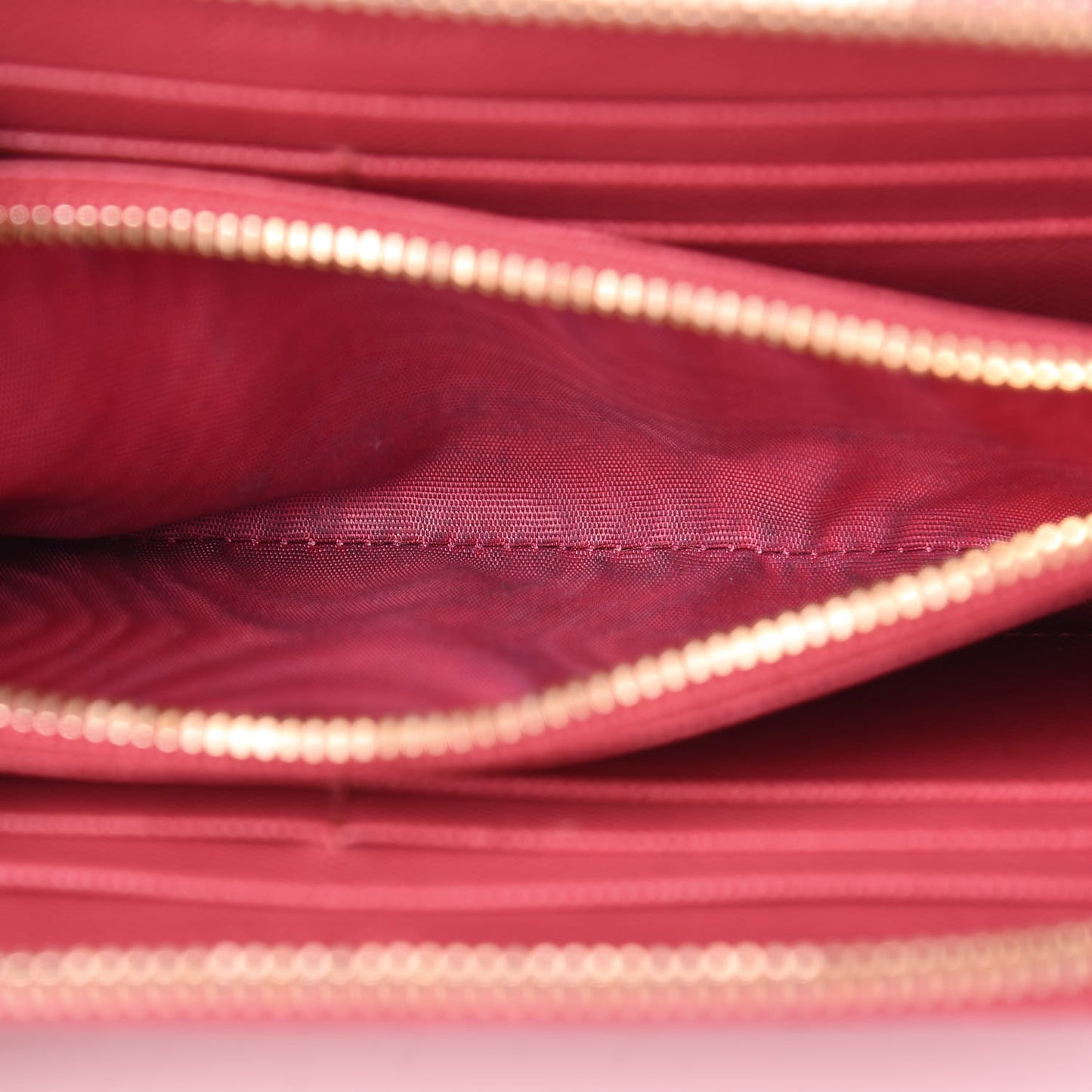Saffiano Zip Around Wallet Peonia