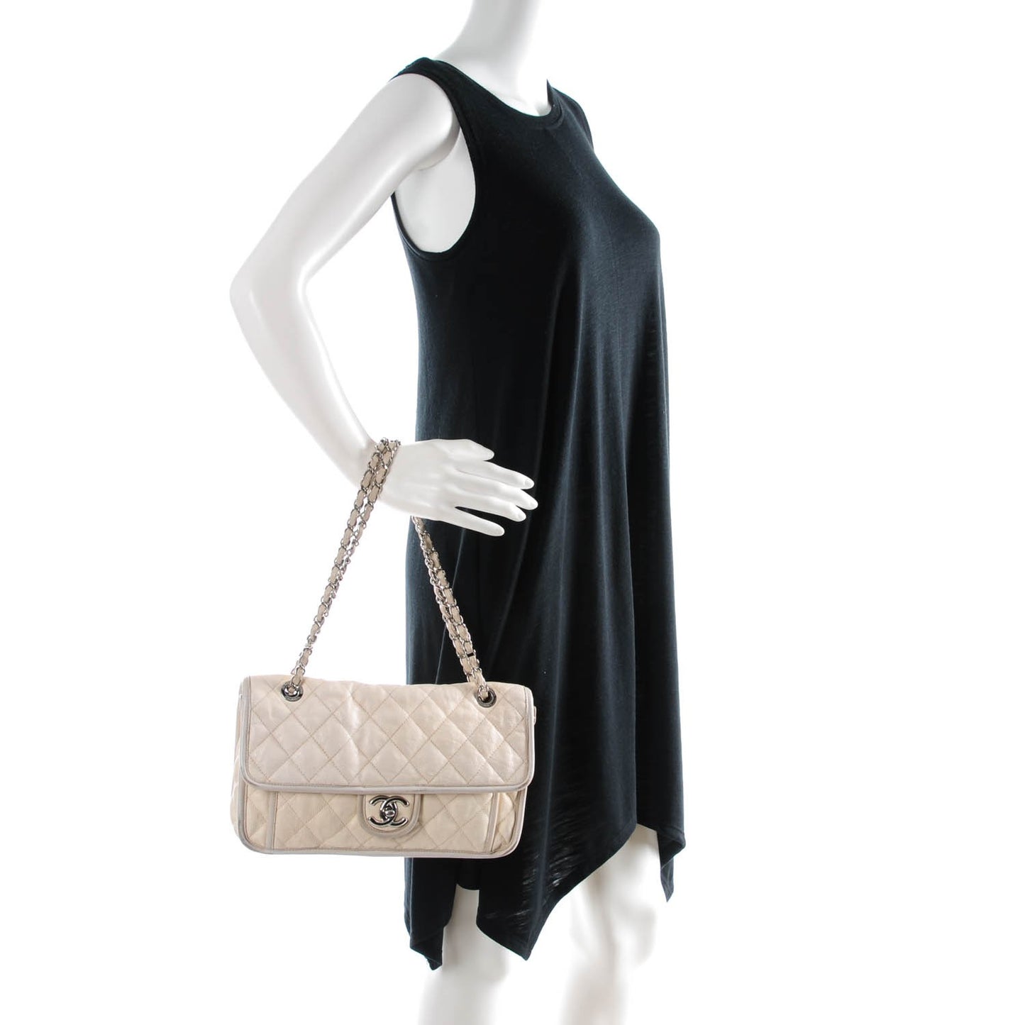 Caviar Quilted Medium French Riviera Flap White