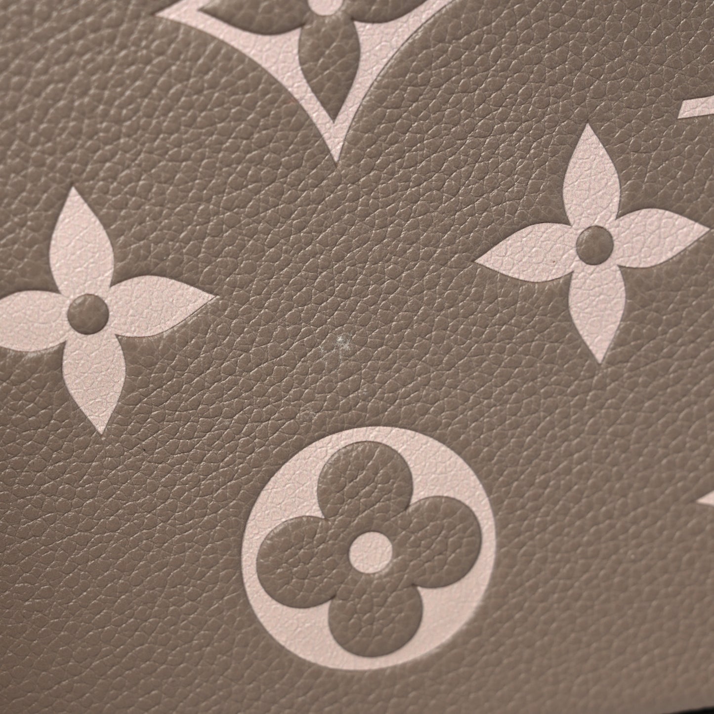 Empreinte Monogram Giant Felicie Pochette Tourterelle Creme