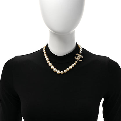 Chanel Pearl CC 100th Anniversary Necklace Light Gold 2 of 5