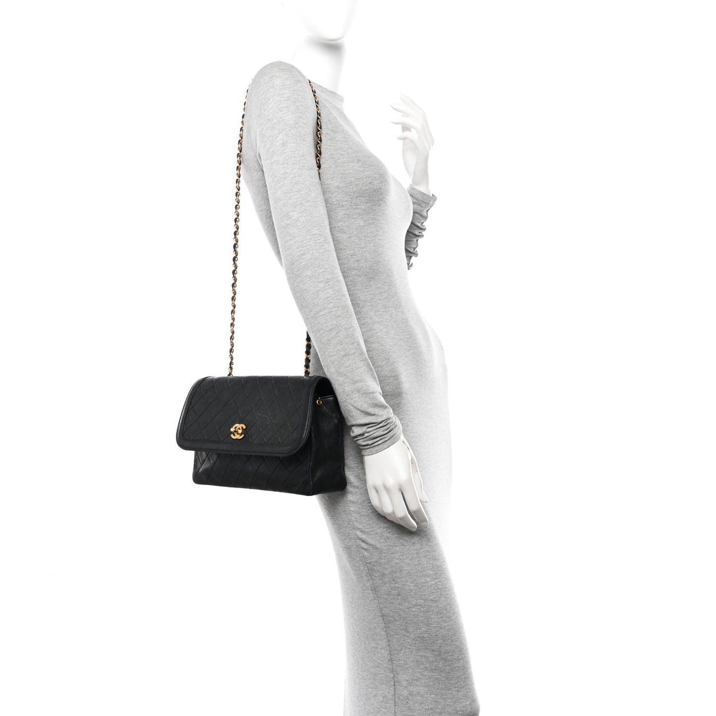 Lambskin Quilted Medium Single Flap Black