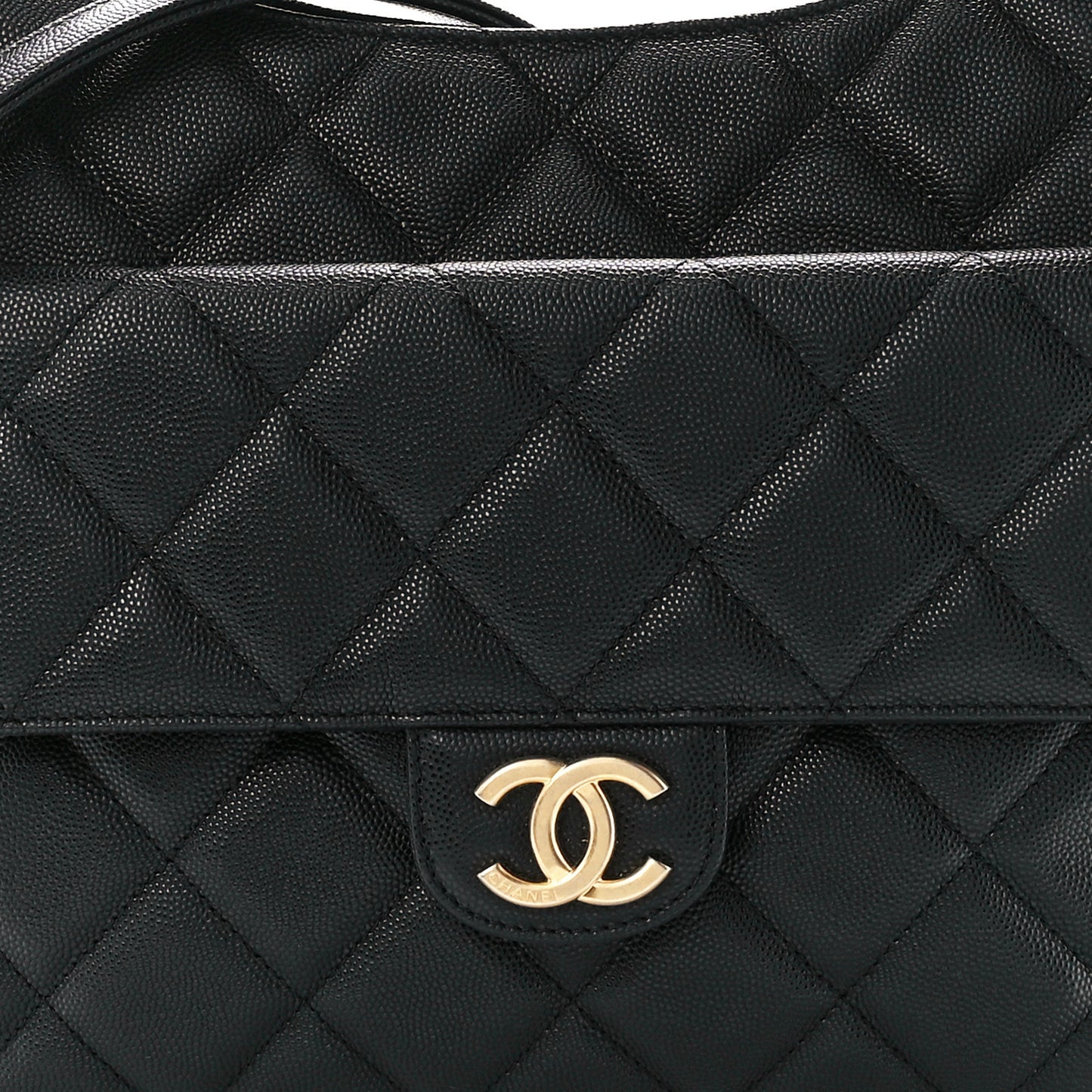 Caviar Quilted Large Wavy CC Hobo Black