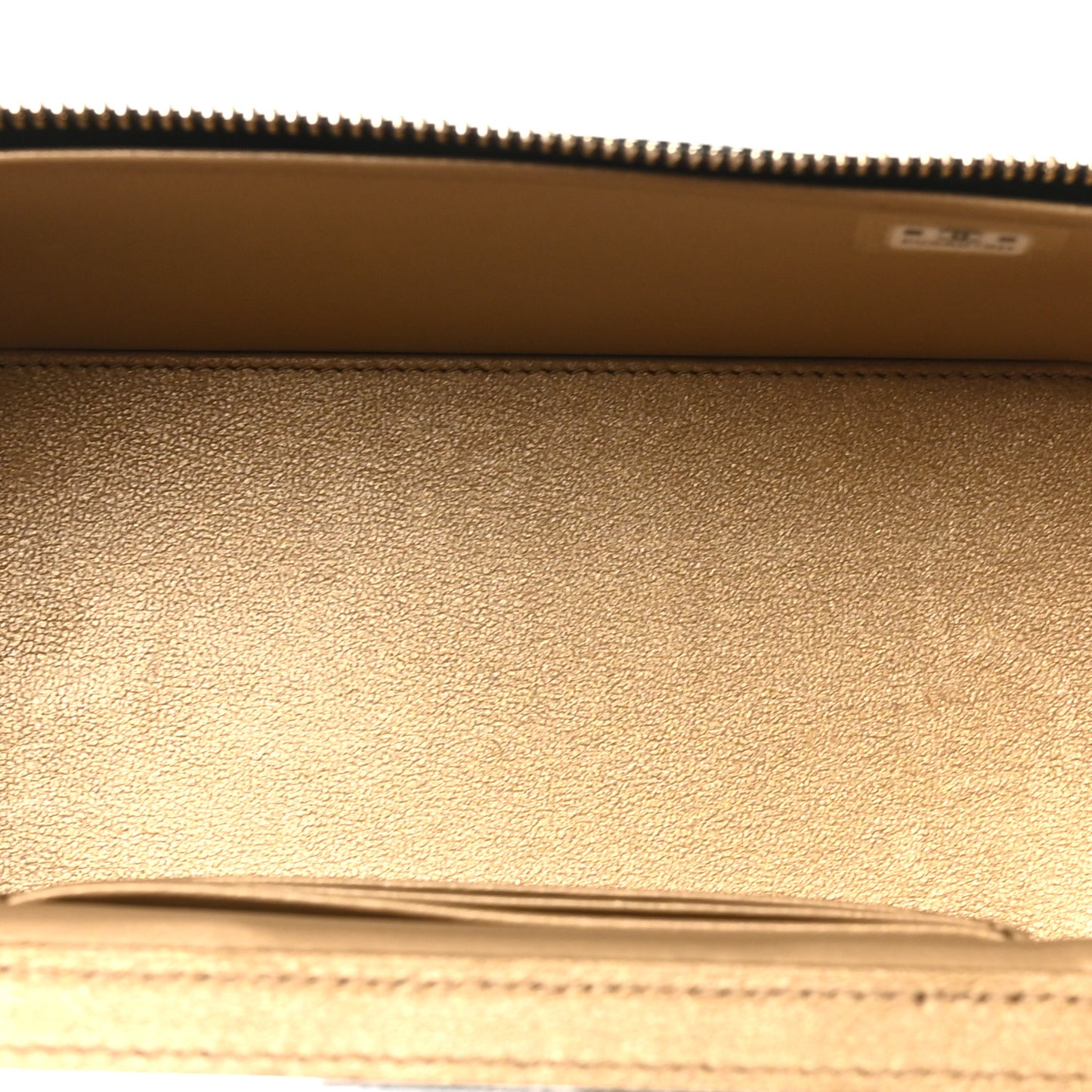 Lambskin Quilted Pearl Crush Small Vanity Case With Chain Black