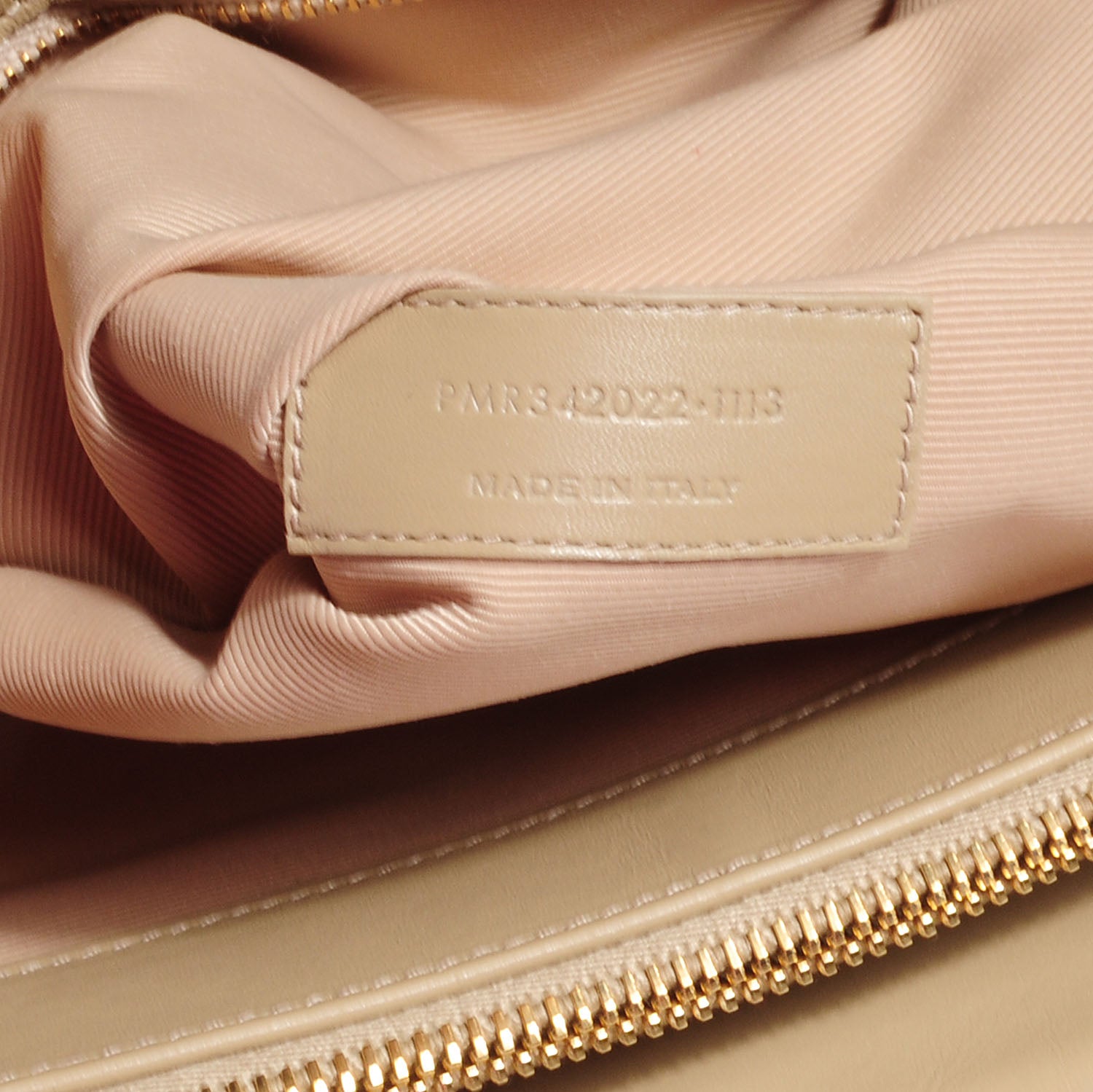 Saint Laurent Matelasse Chevron Monogramme Shopper Beige 7 of 10
