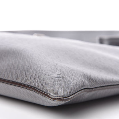 Louis Vuitton Taiga Sasha Messenger Glacier 9 of 10