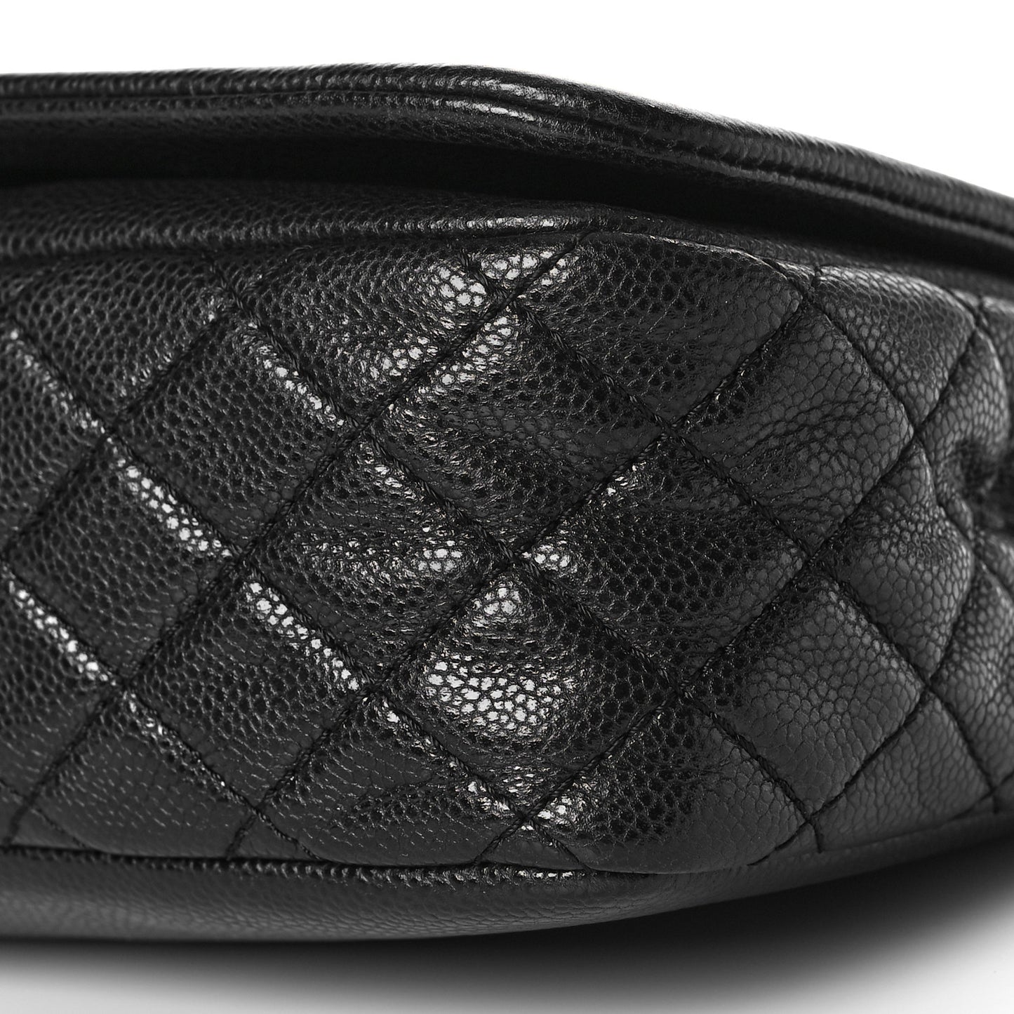 Caviar Medium Timeless CC Flap Black