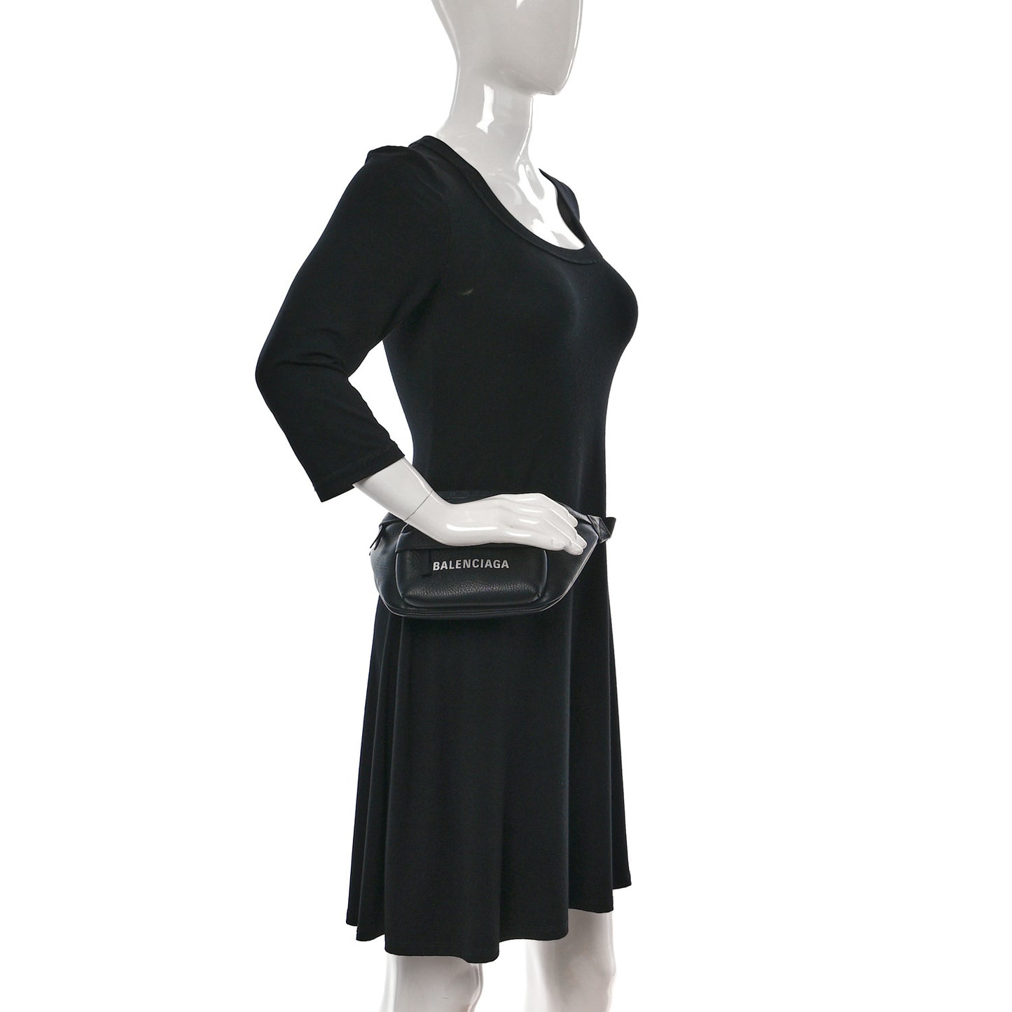 Smooth Calfskin Logo Everyday Beltpack XS Black White