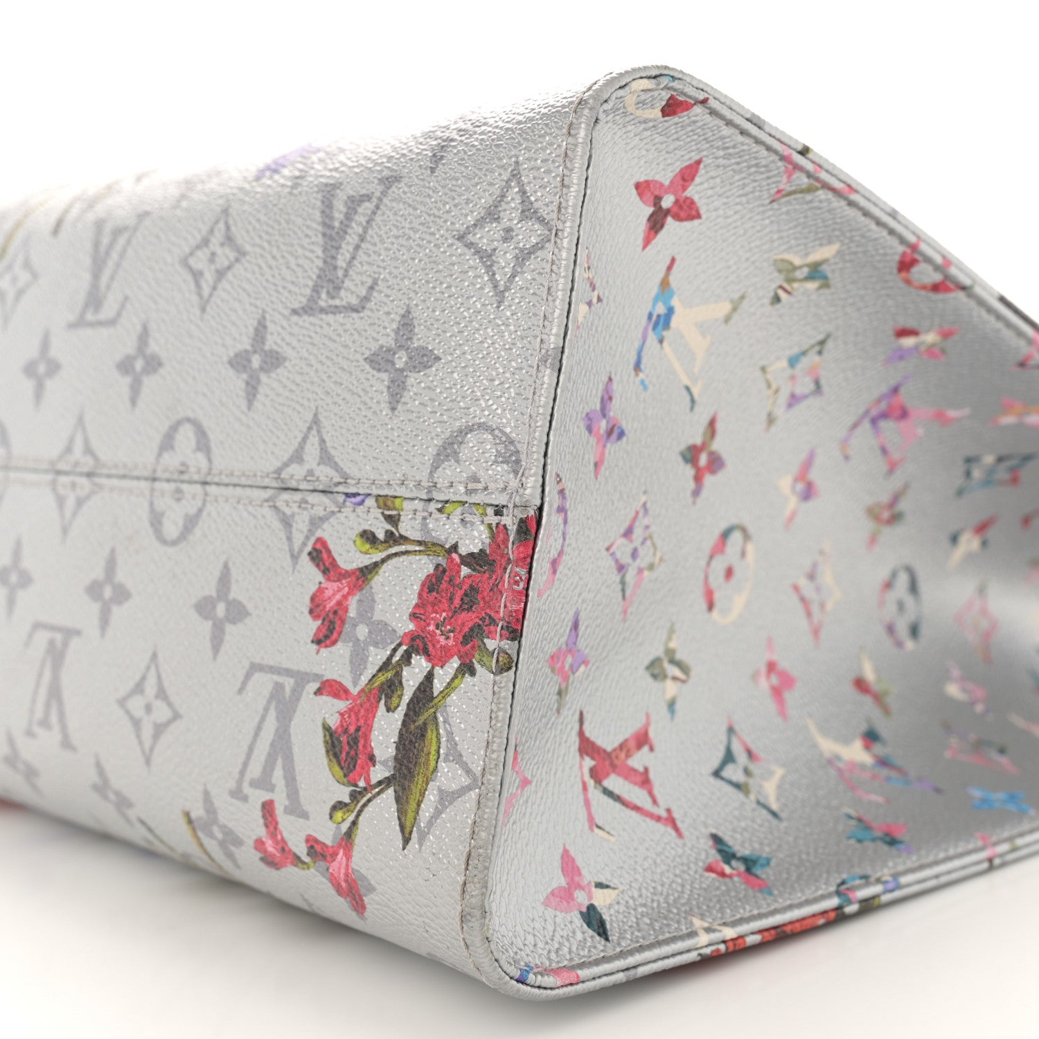 Louis Vuitton Metallic Monogram LV Garden OnTheGo MM Silver 8 of 9