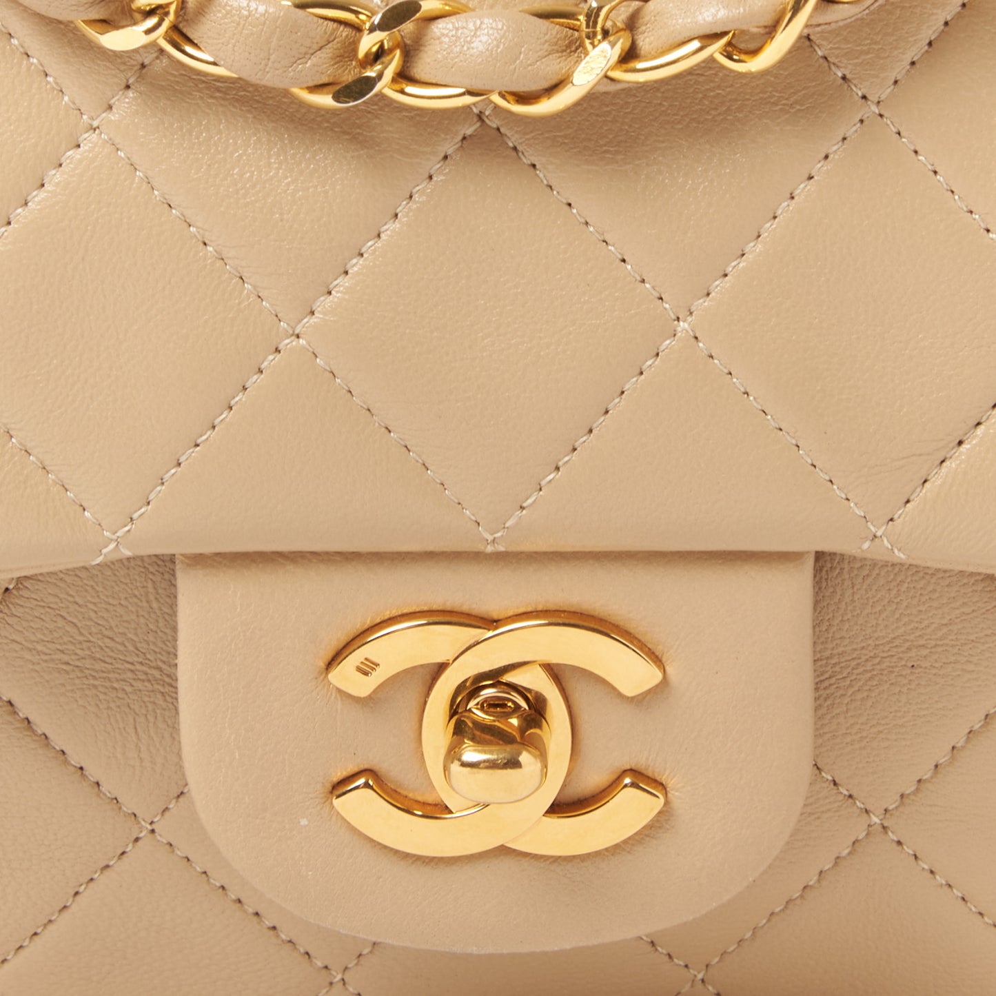 Lambskin Quilted Medium Double Flap Beige