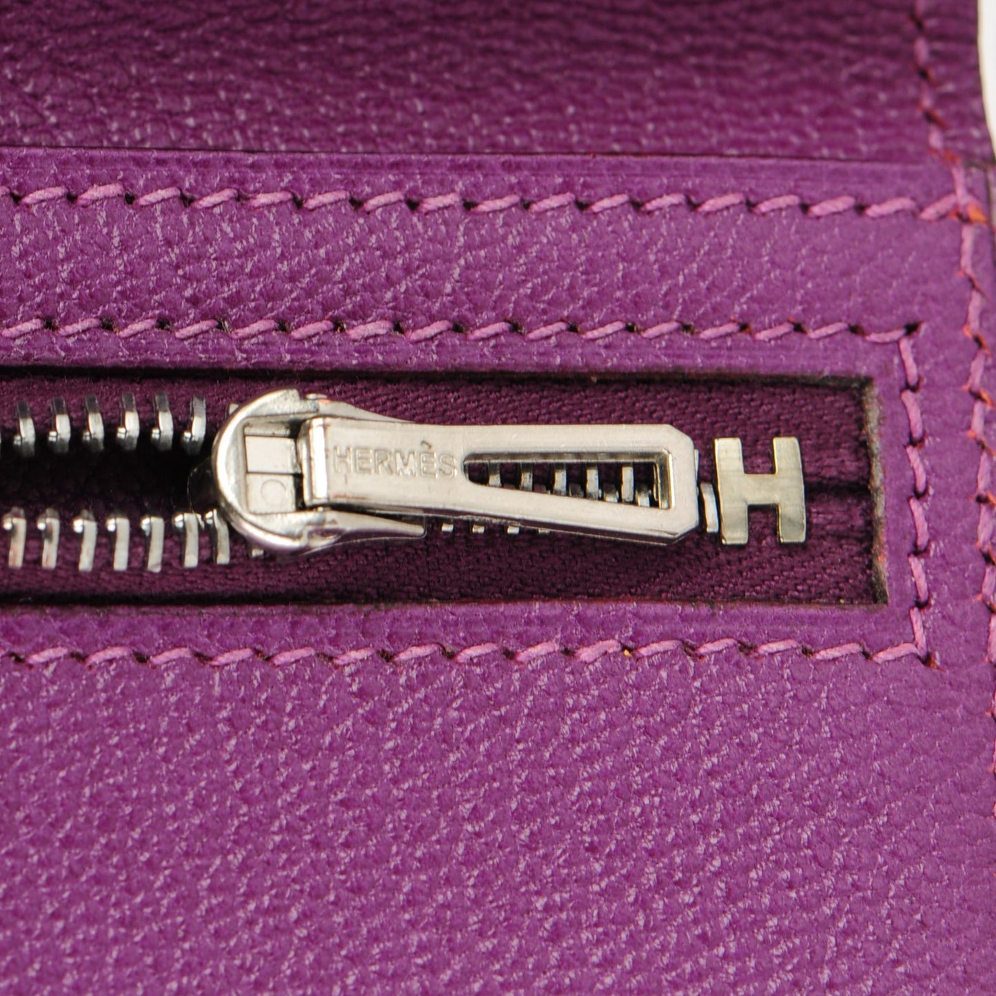 Chevre Mysore Bearn Gusset Wallet Cyclamen