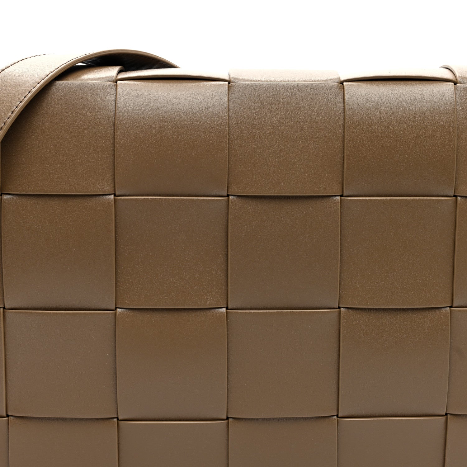 Bottega Veneta Calfskin Maxi Intreccio Cassette Bag Argil 7 of 9