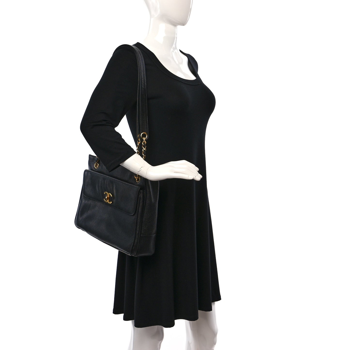 Caviar Shoulder Bag Black